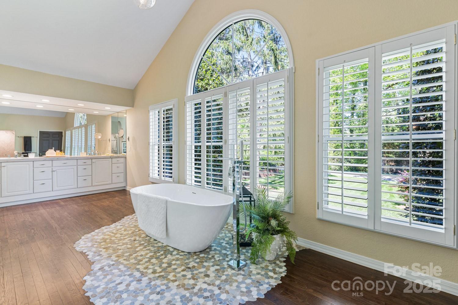 BILTMORE FOREST - Residential