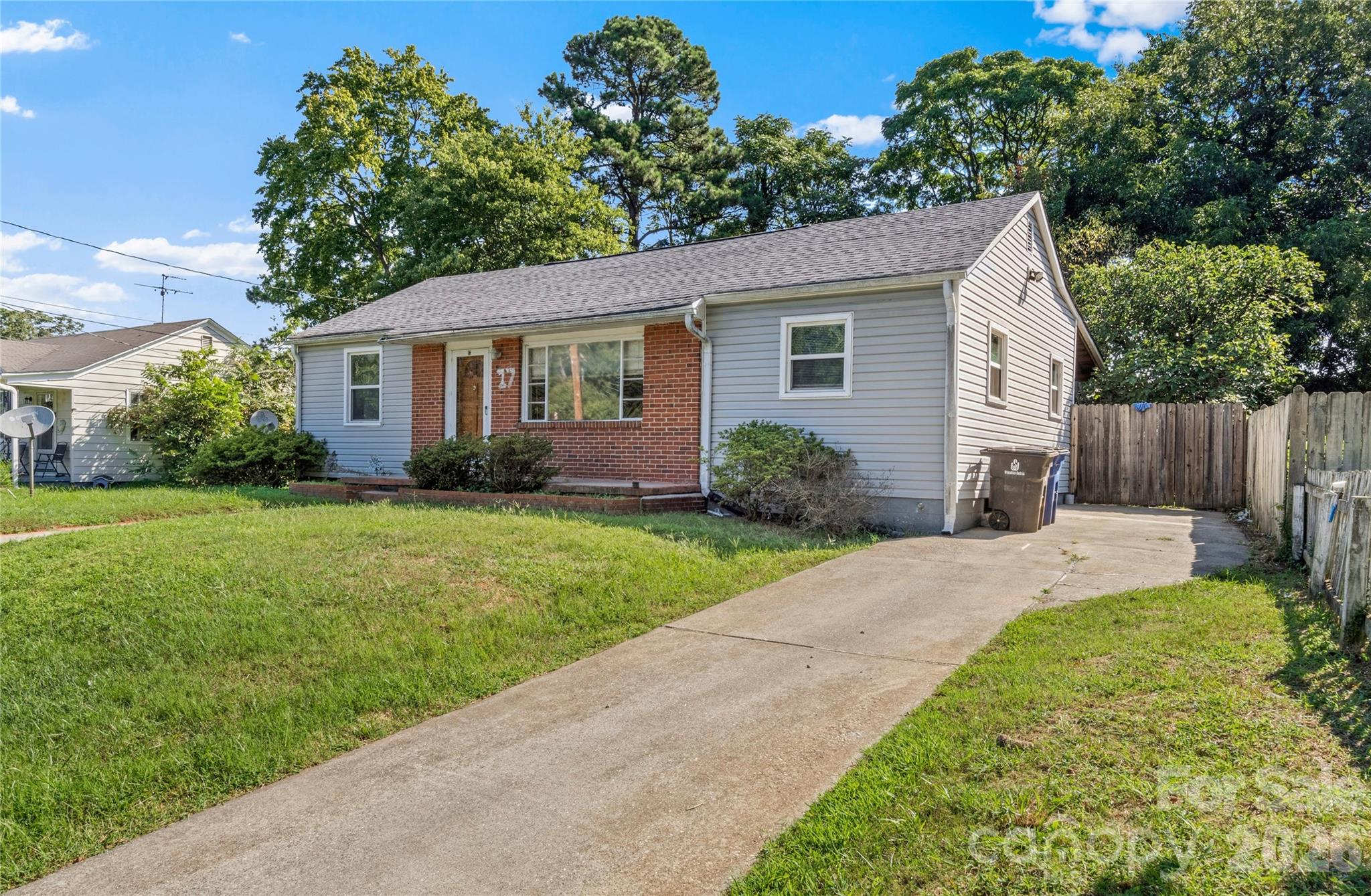 17 Edgewood View Lane