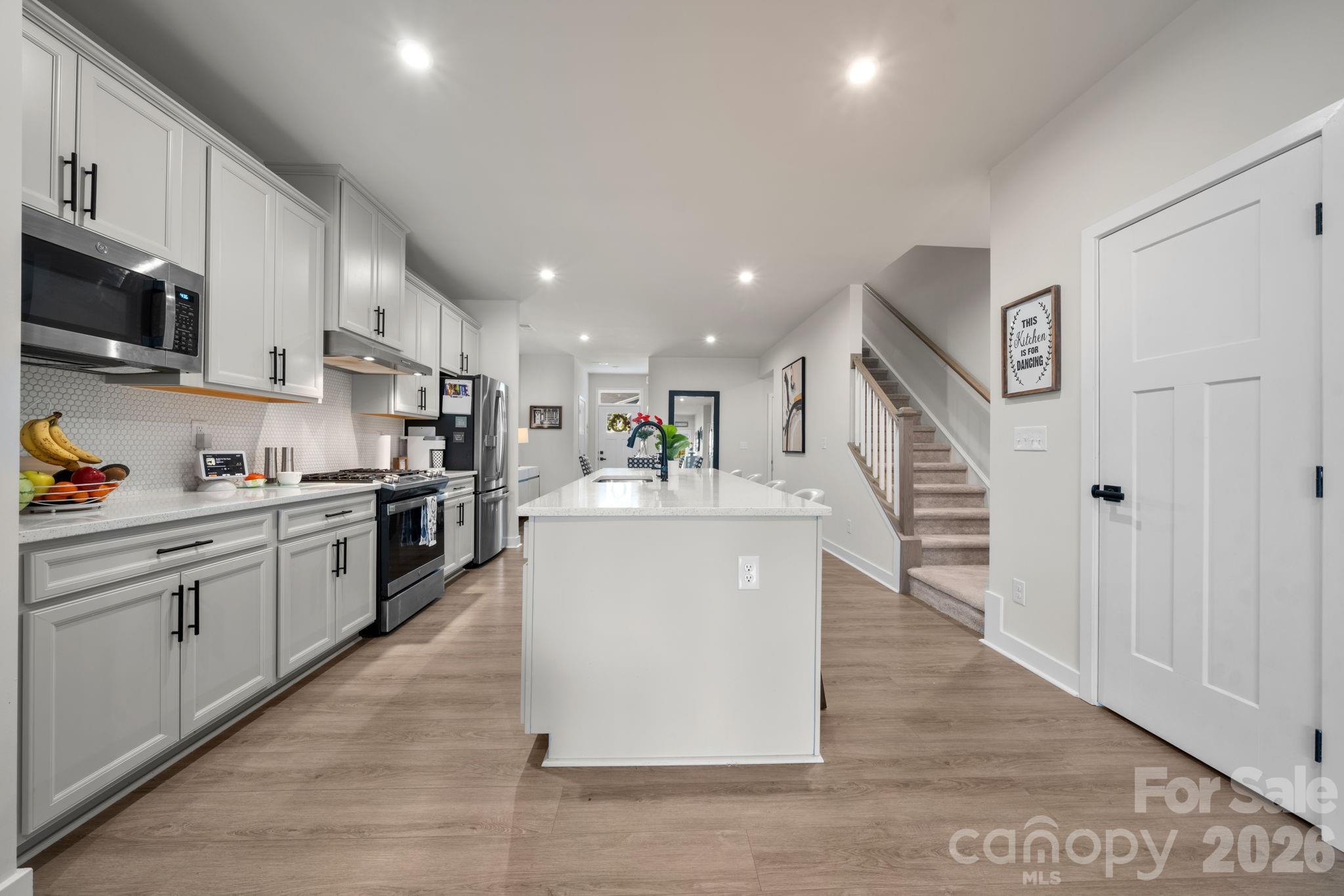 910 Prince Garrett Way