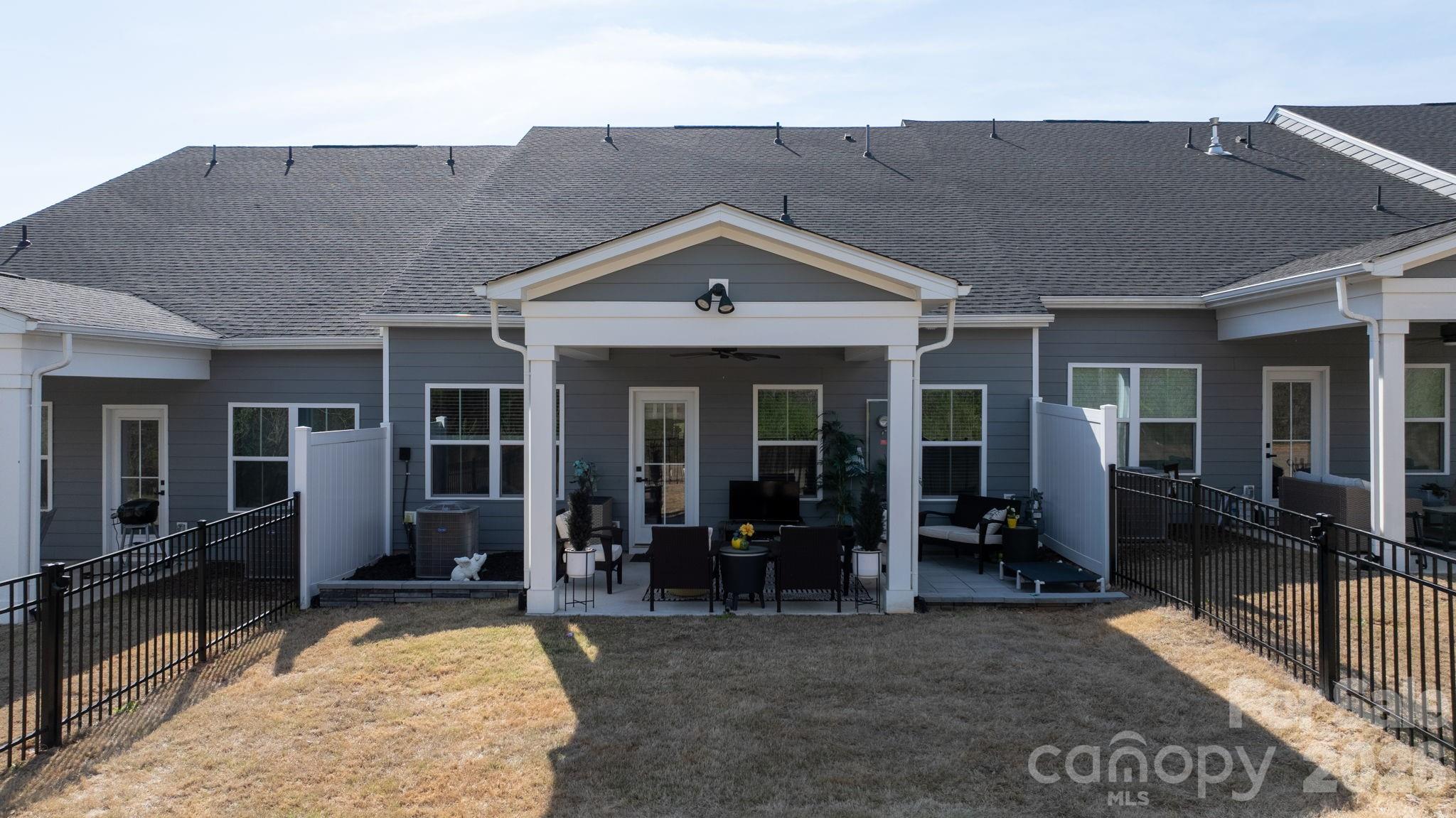 Rivercross - Residential