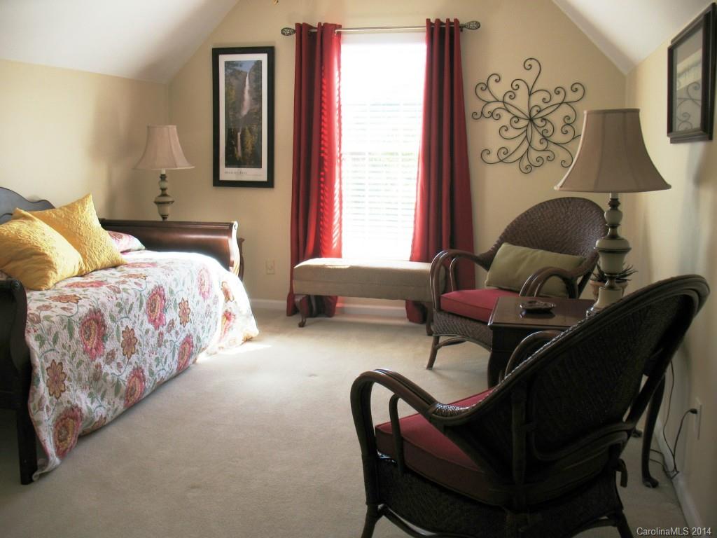 Captains Point - Residential