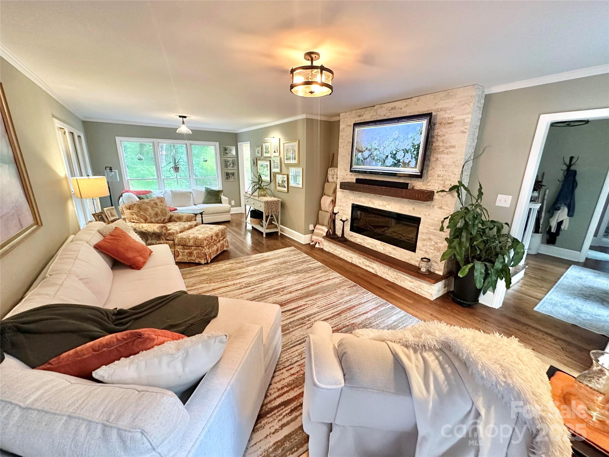 8100 Grey Timbers Court