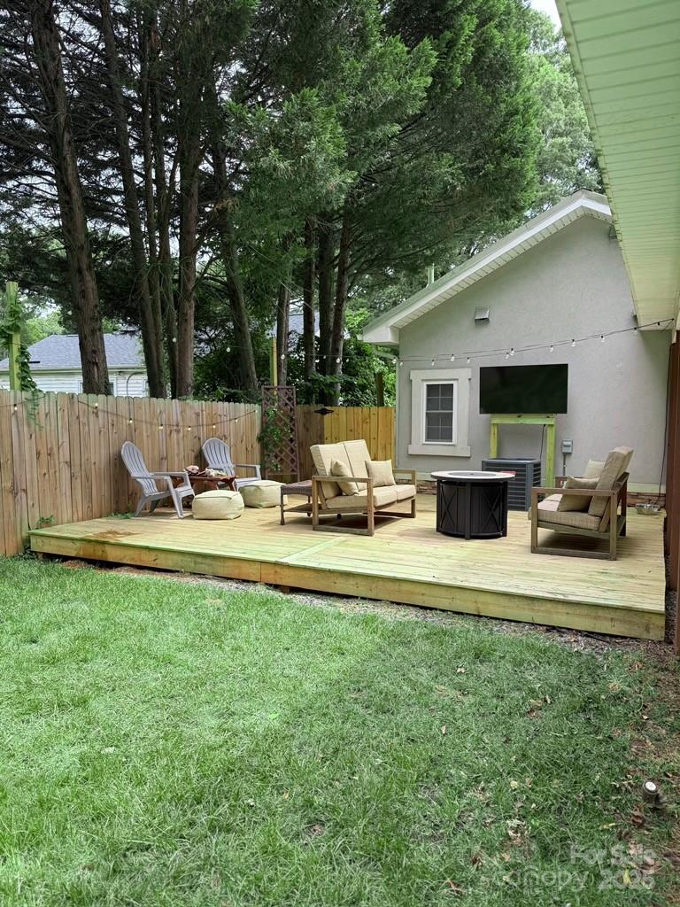 2717 Arnold Drive