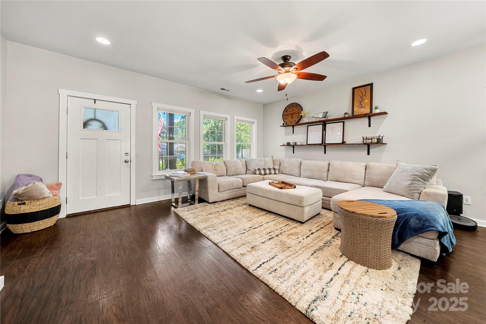 2717 Arnold Drive