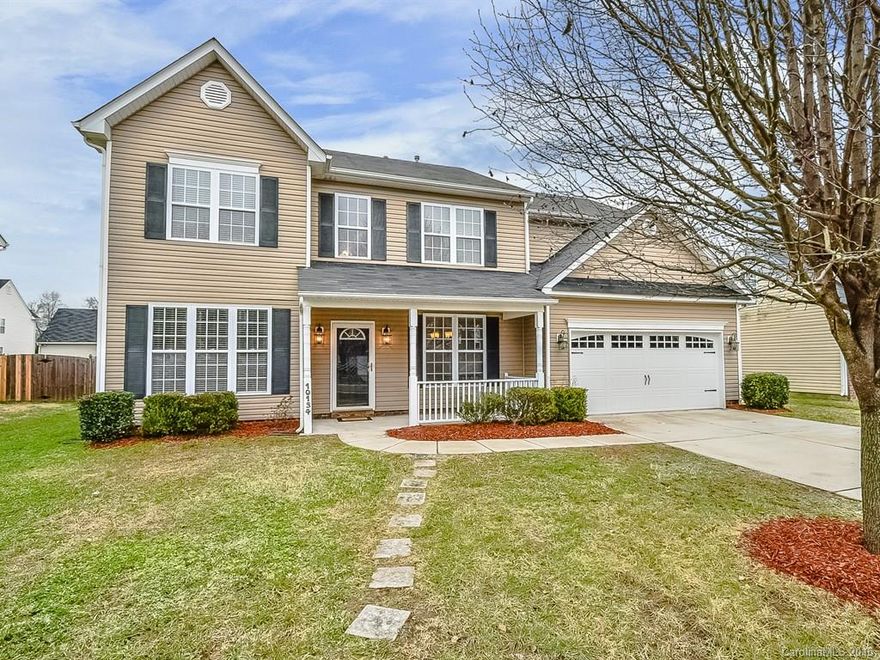 WOW! Prepare To Be Amazed! Gorgeous 5 Bed, 3 Full Bath Home w/ Fresh Paint & New Carpet! 1st Floor Features Beautiful Handscraped Laminate HW Floors, Formal LR & DR, Open Kitchen w/ Black Appliances, Great Room w/ Gas Fireplace, Guest Bedroom, & Full Bath! Upstairs, You Will Find The Enormous Master Suite w/ Trey Ceiling, Separate Sitting Room, Jetted Garden Tub, & Separate Shower, 3 Spacious Bedrooms, & Loft! Outside, You Will Find The Private, Fenced Yard! Seller Has Active NC RE License.