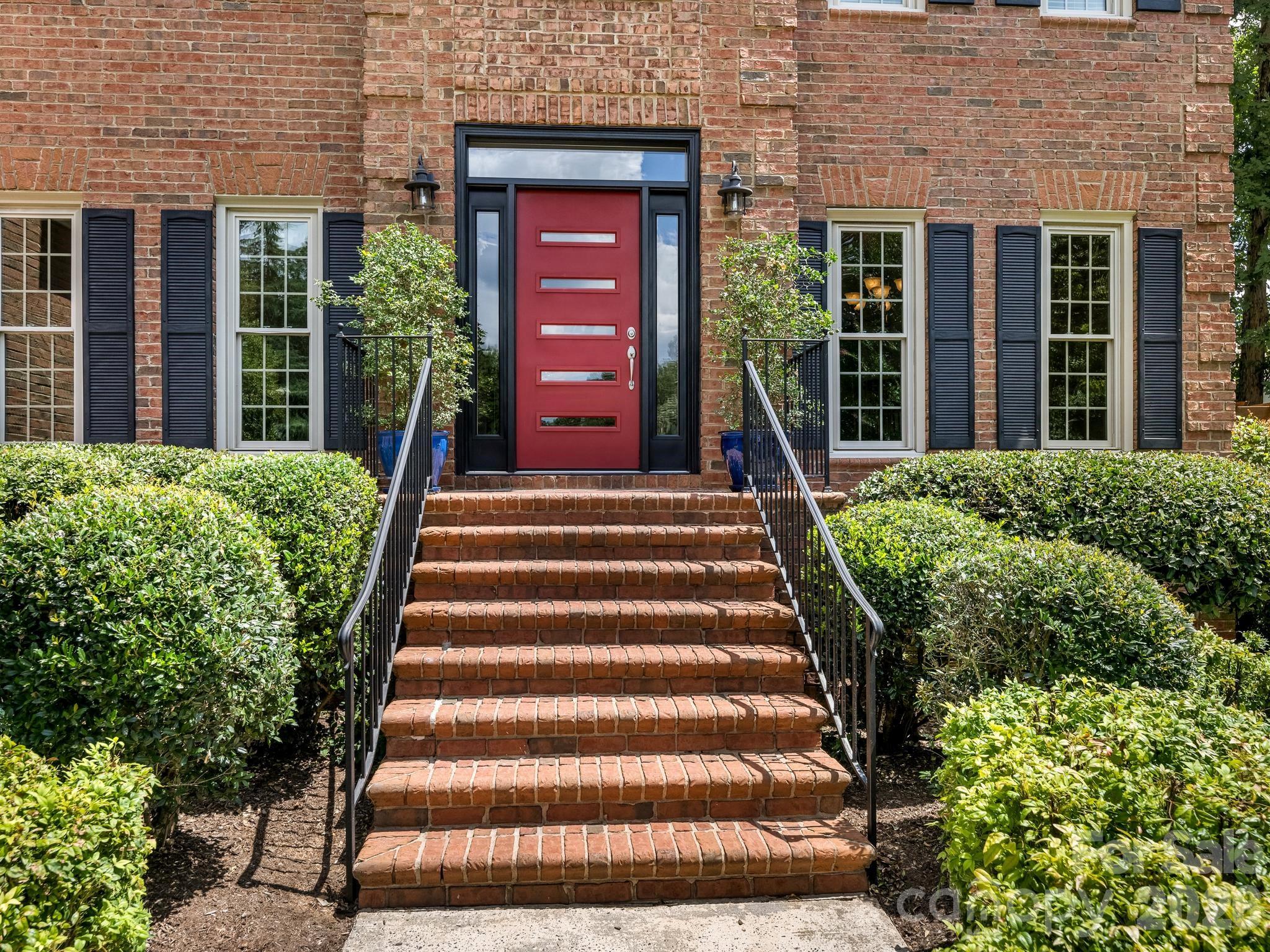 5402 Flowering Dogwood Lane