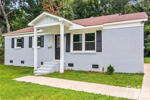 2717 Dora Drive Charlotte NC 28215