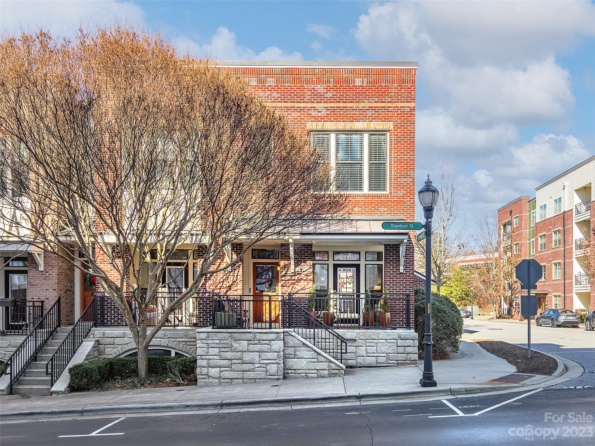 Biltmore Park Town Square - Residential