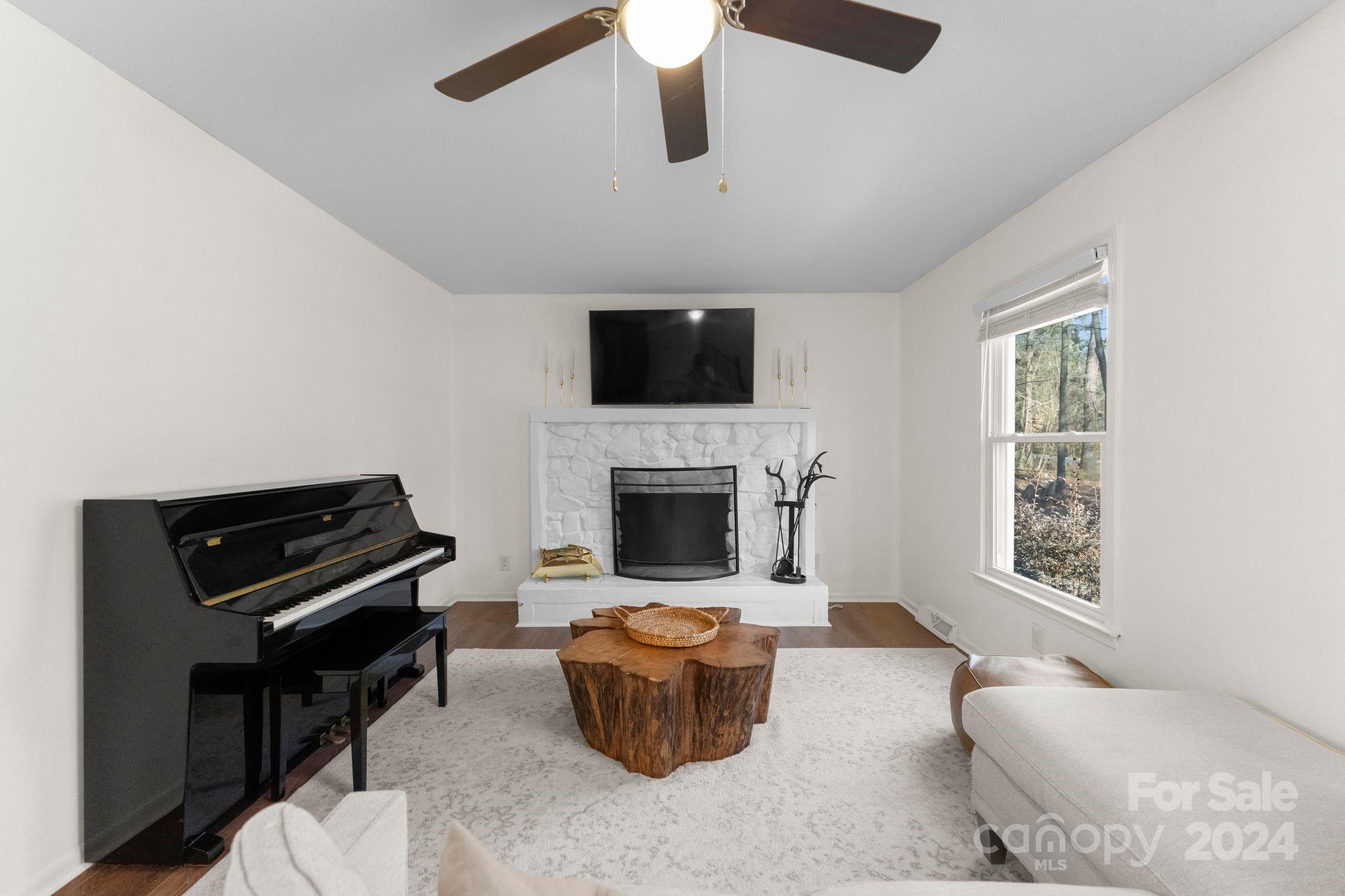 Country Oaks - Residential