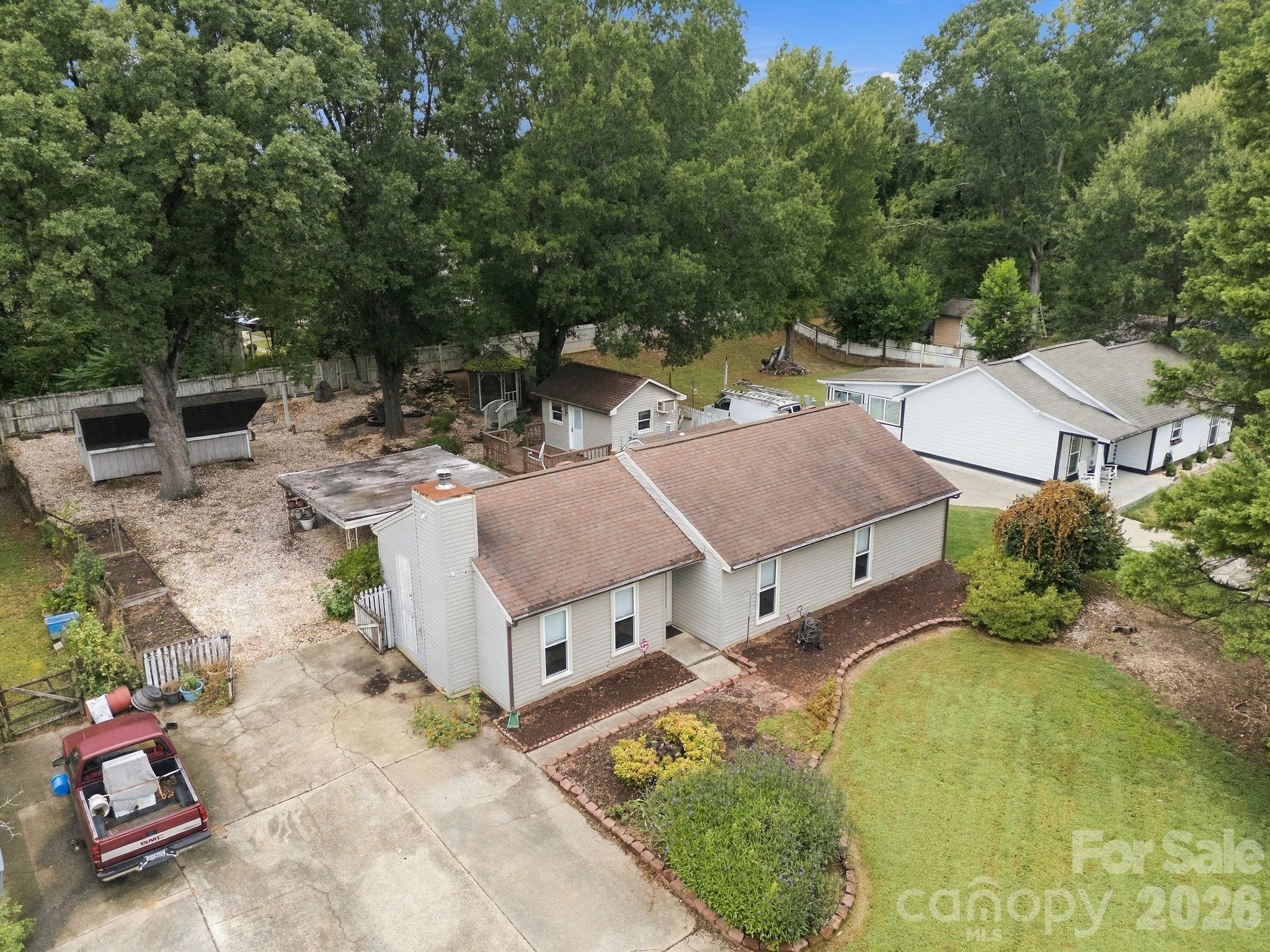 6423 Snow Bird Lane
