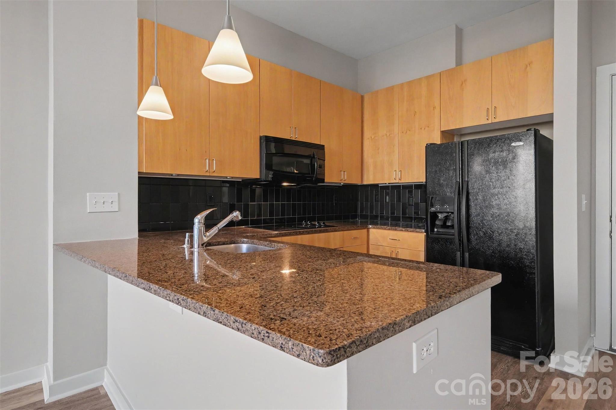 525 E 6th Street 201