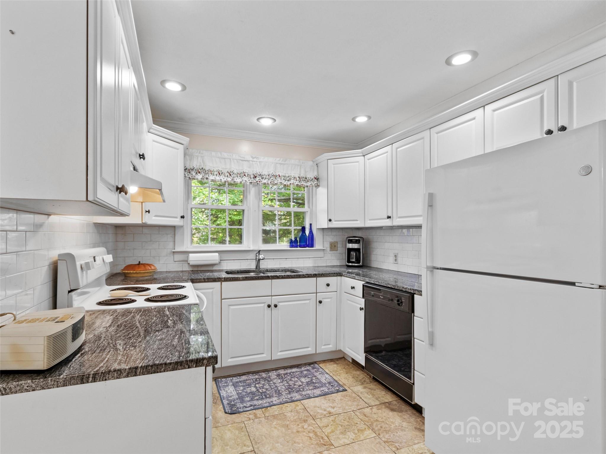 614 Rocky Springs Heights