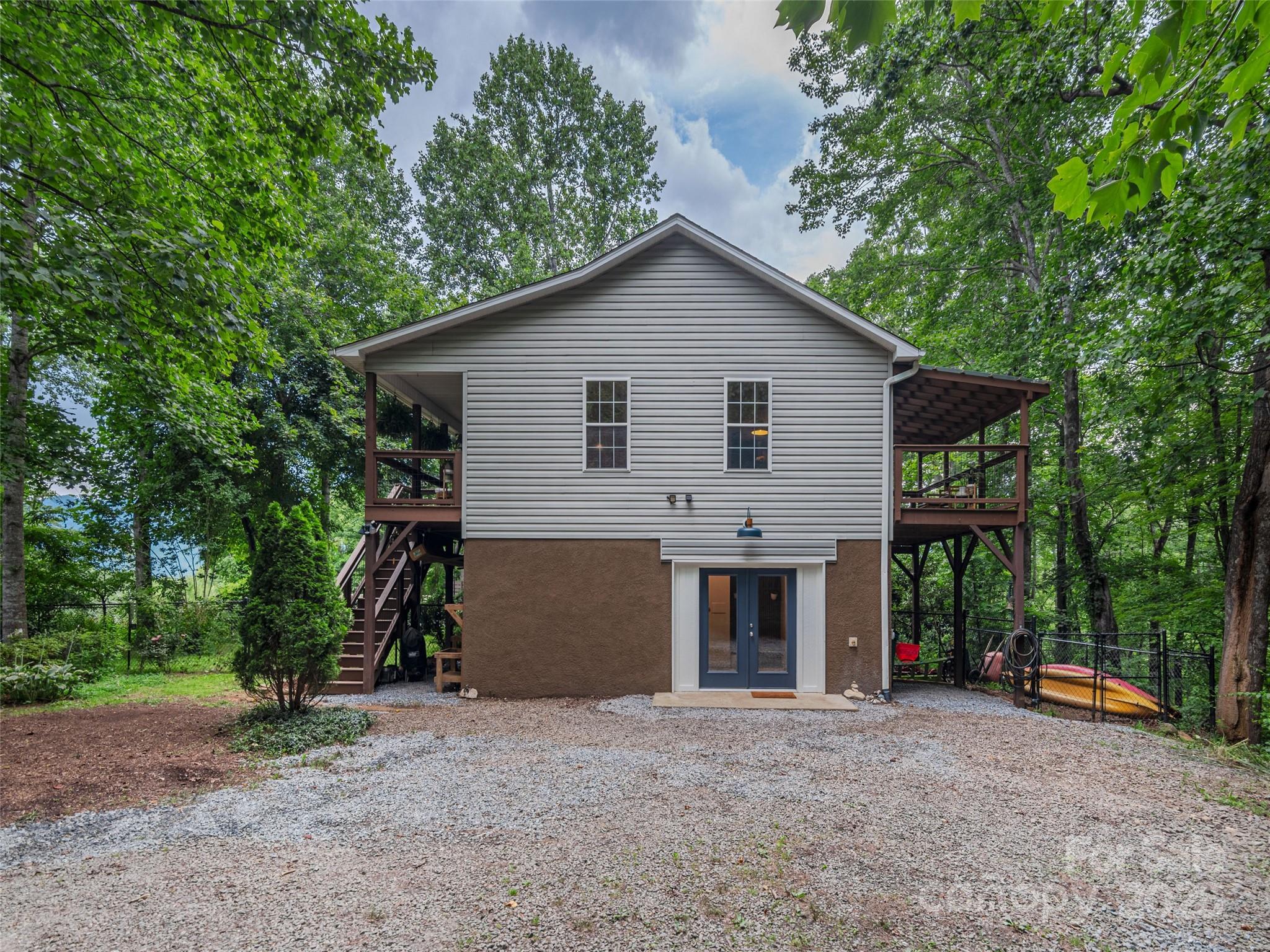 15 Maplewood Drive