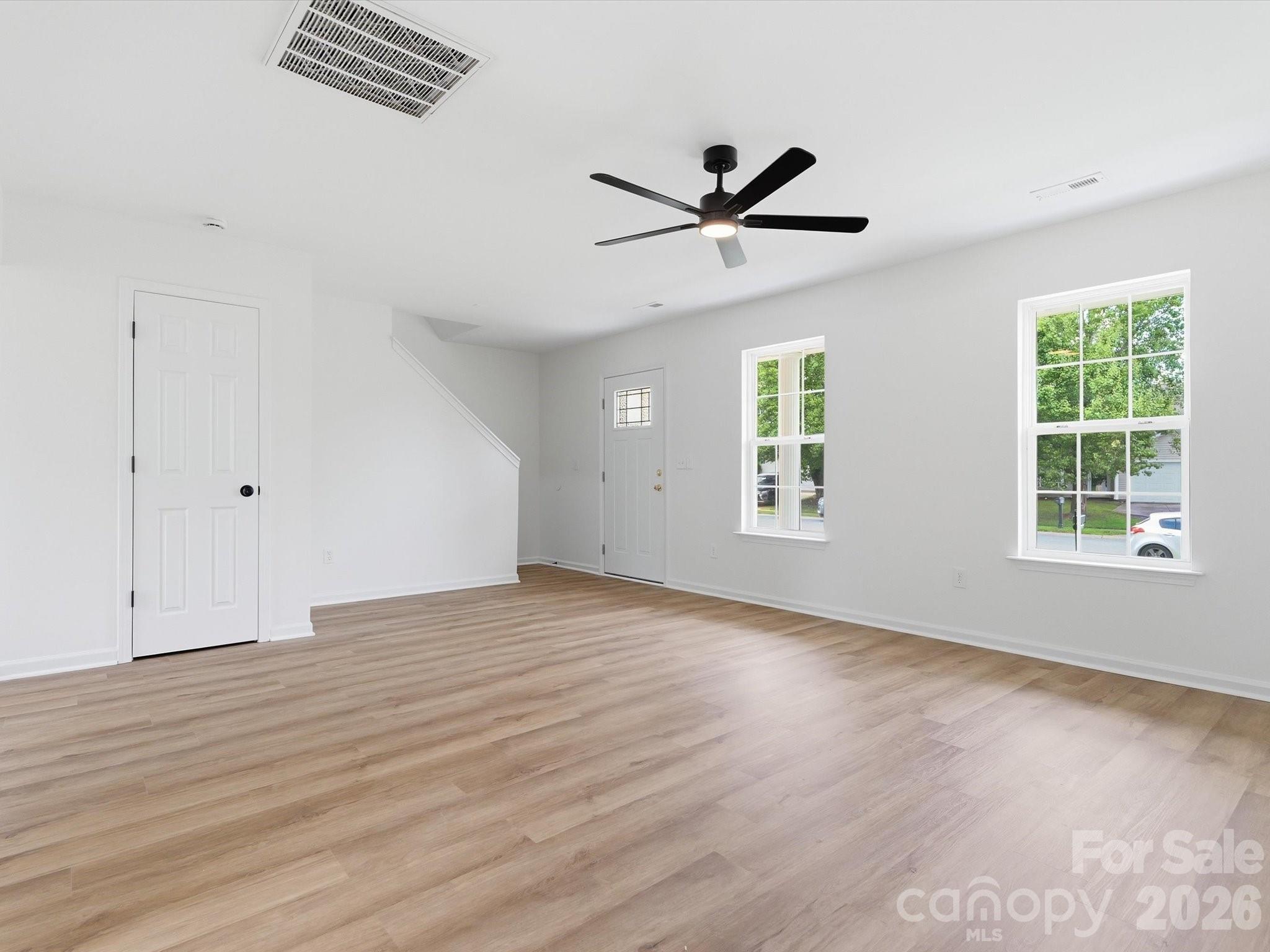 908 Lakehill Road