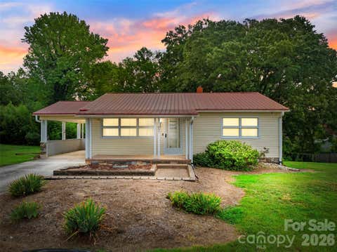Photo of 603 Duke Street, Thomasville, NC 27360 (MLS # 4405117)