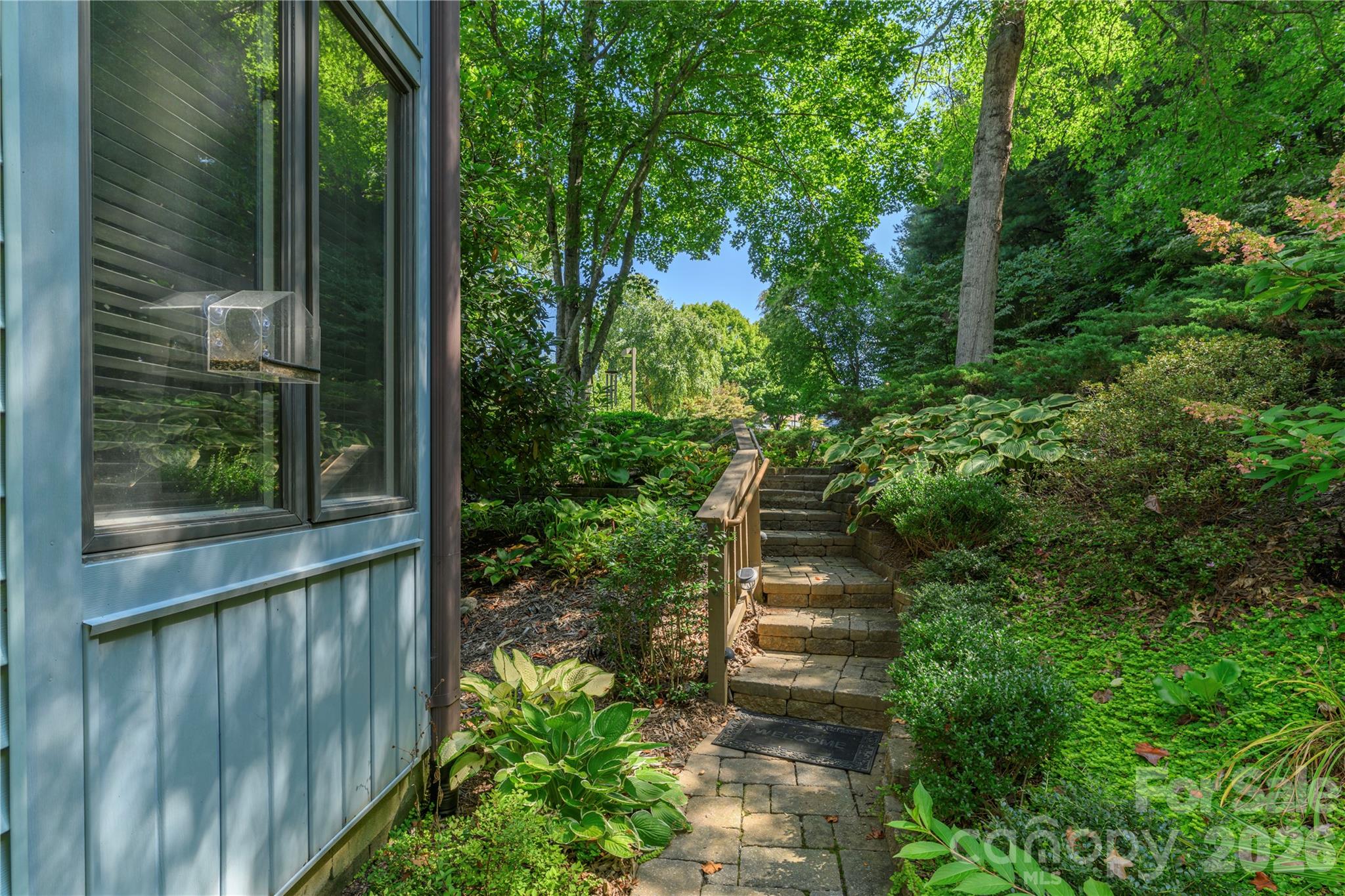 87 Willow Road A-6