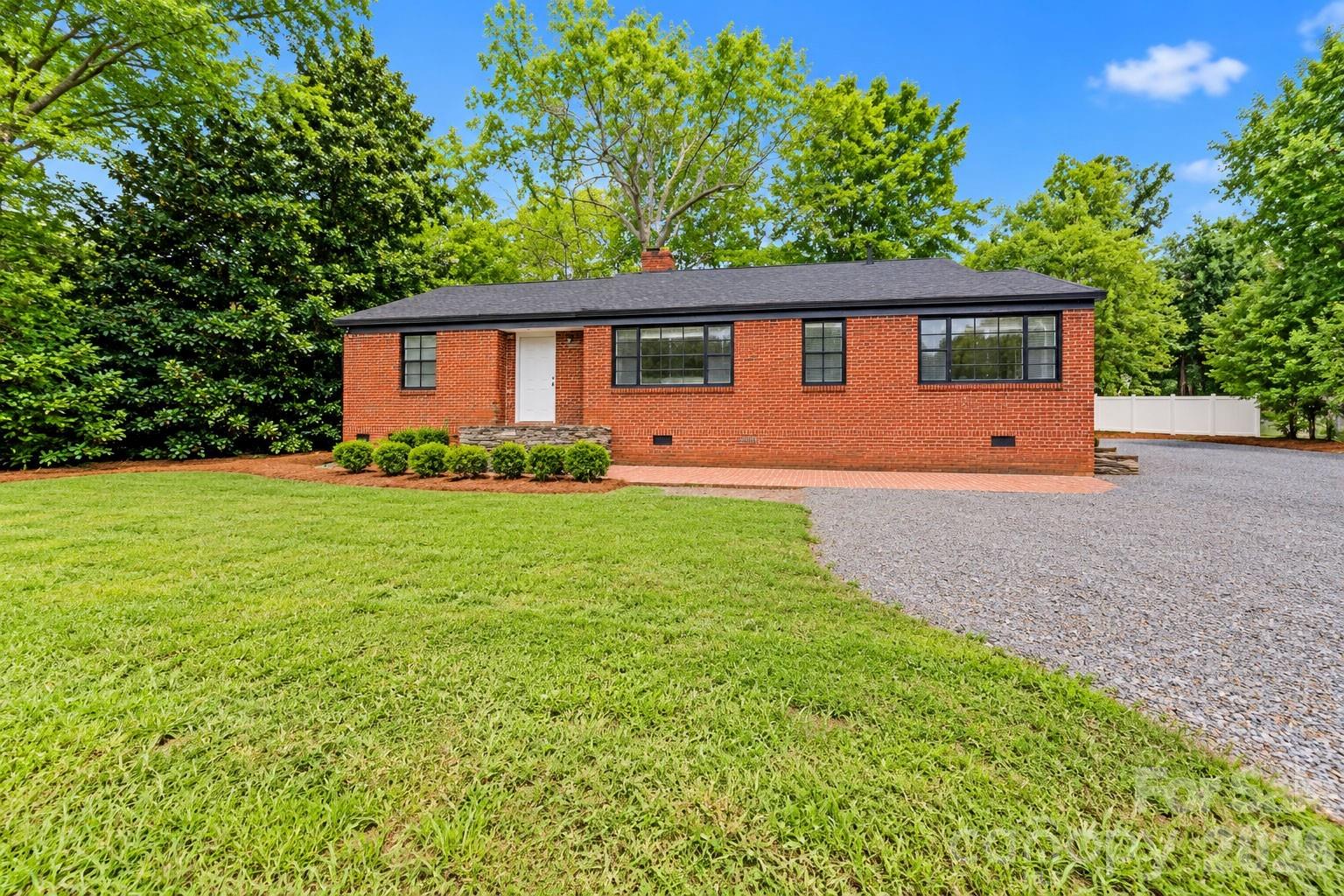 8911 Mt Holly-Huntersville Road
