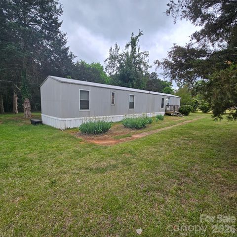 Photo of 6067 Lake Wylie Road Corner, Lake Wylie, SC 29710 (MLS # 4374404)