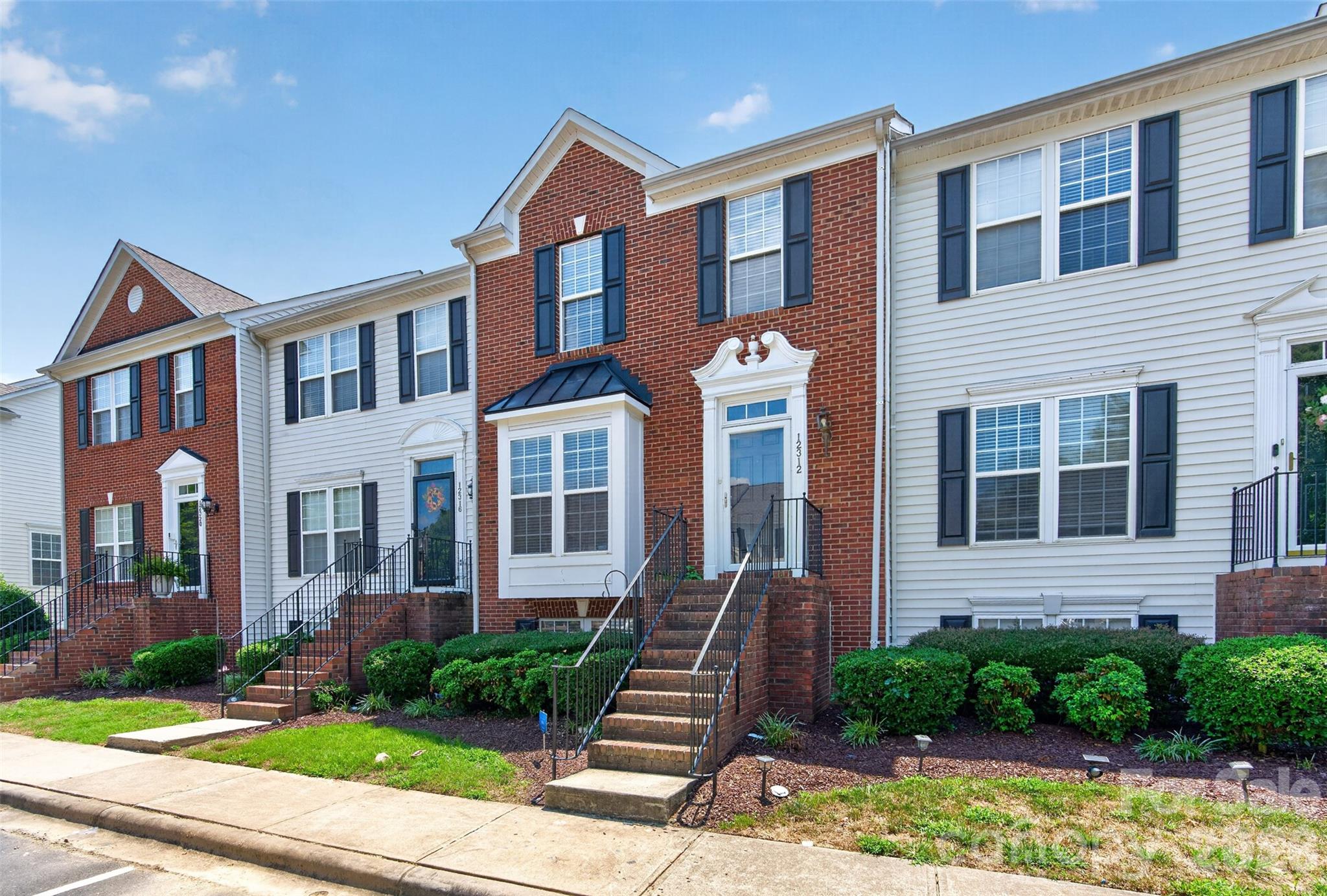 12312 Verdant Court