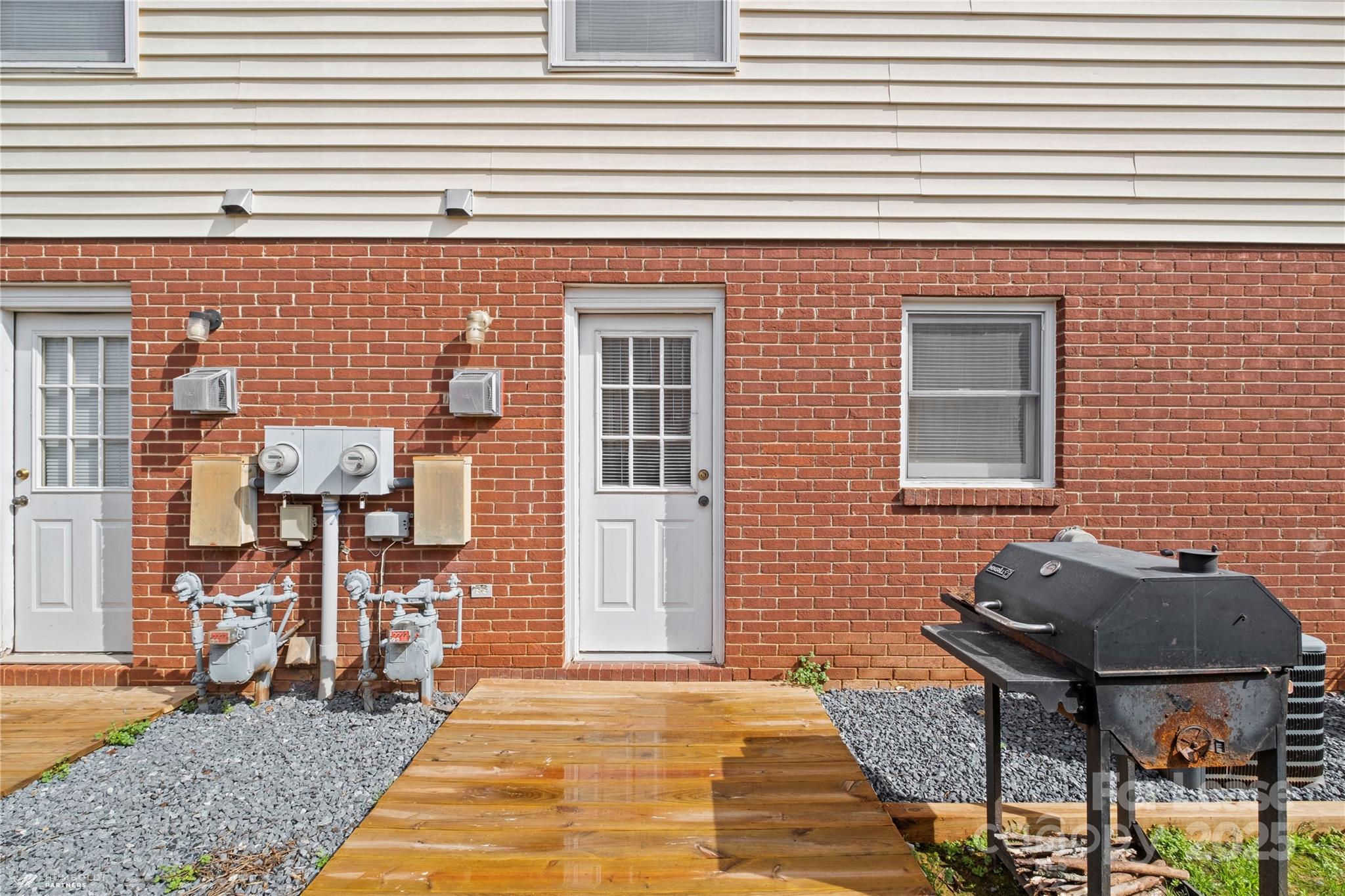 Huntington Forest - Residential Lease