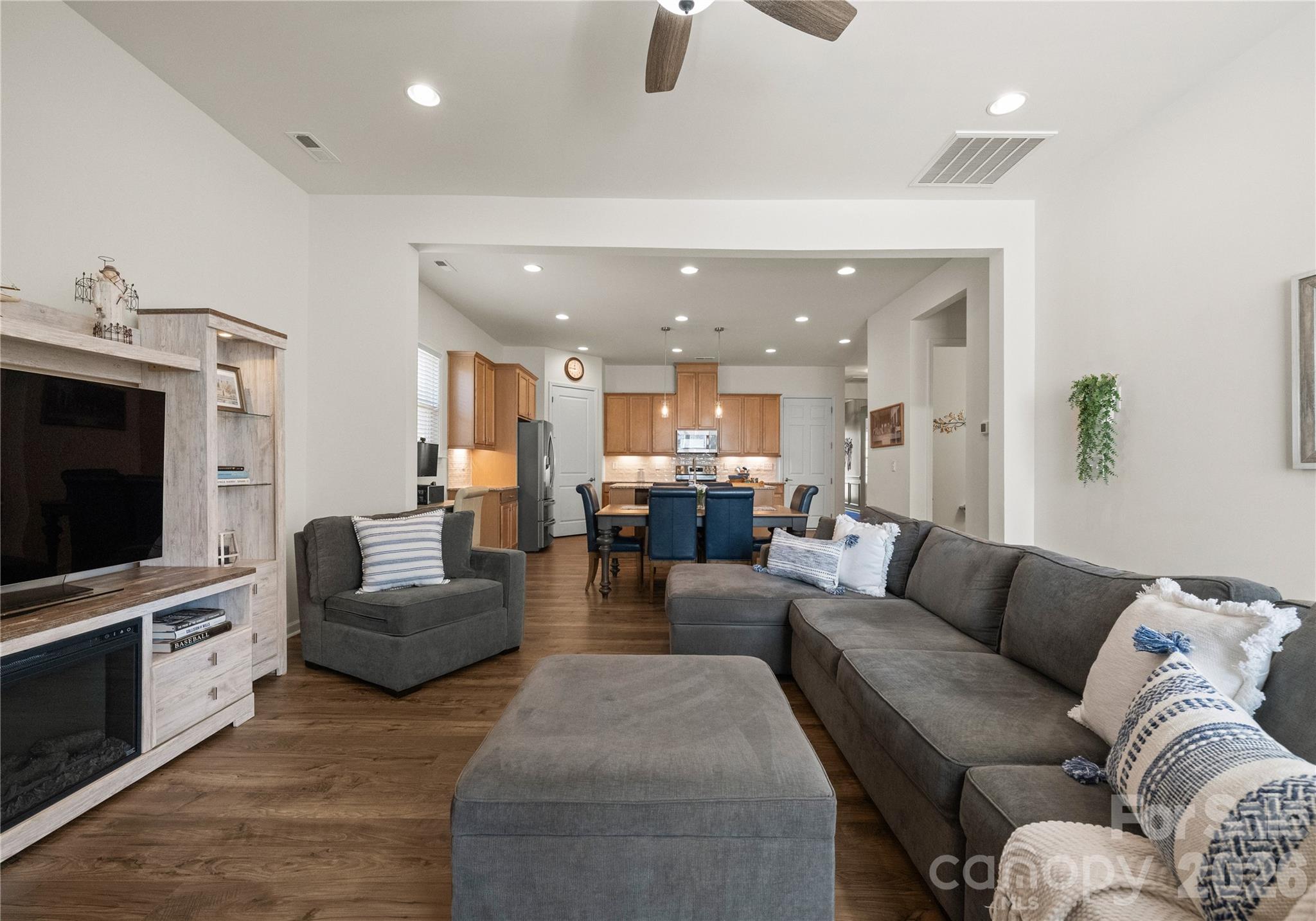 Pinnacle At Wesley Chapel - Residential