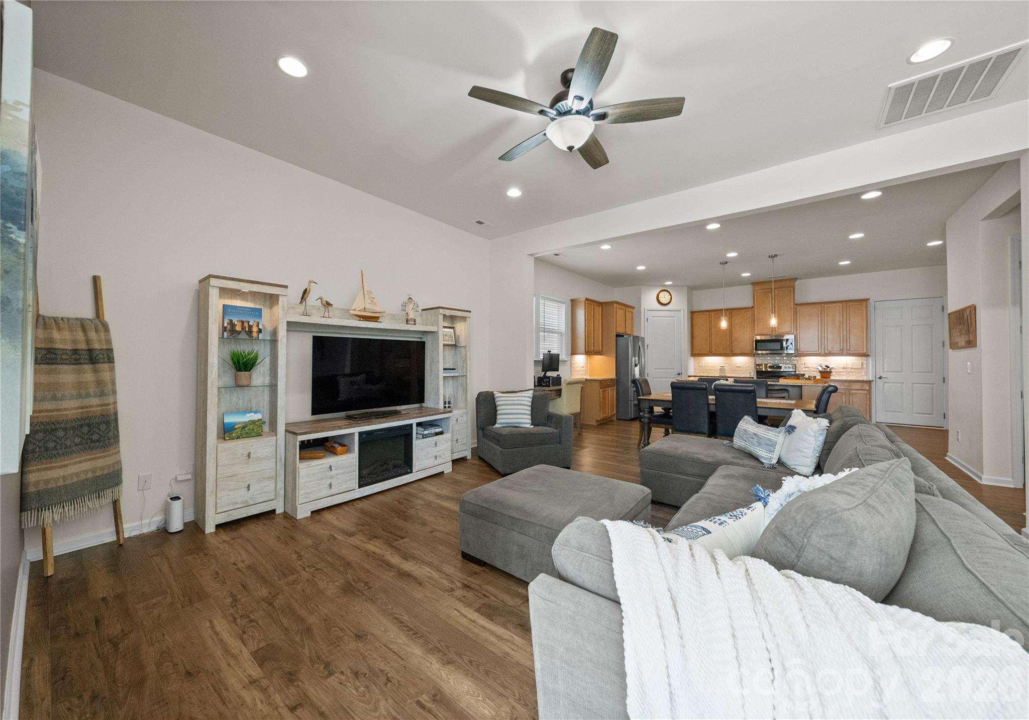 Pinnacle At Wesley Chapel - Residential