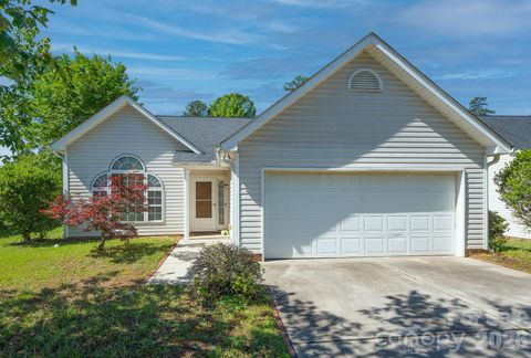 Photo of 1110 Newfound Hollow Drive, Charlotte, NC 28214 (MLS # 4378613)