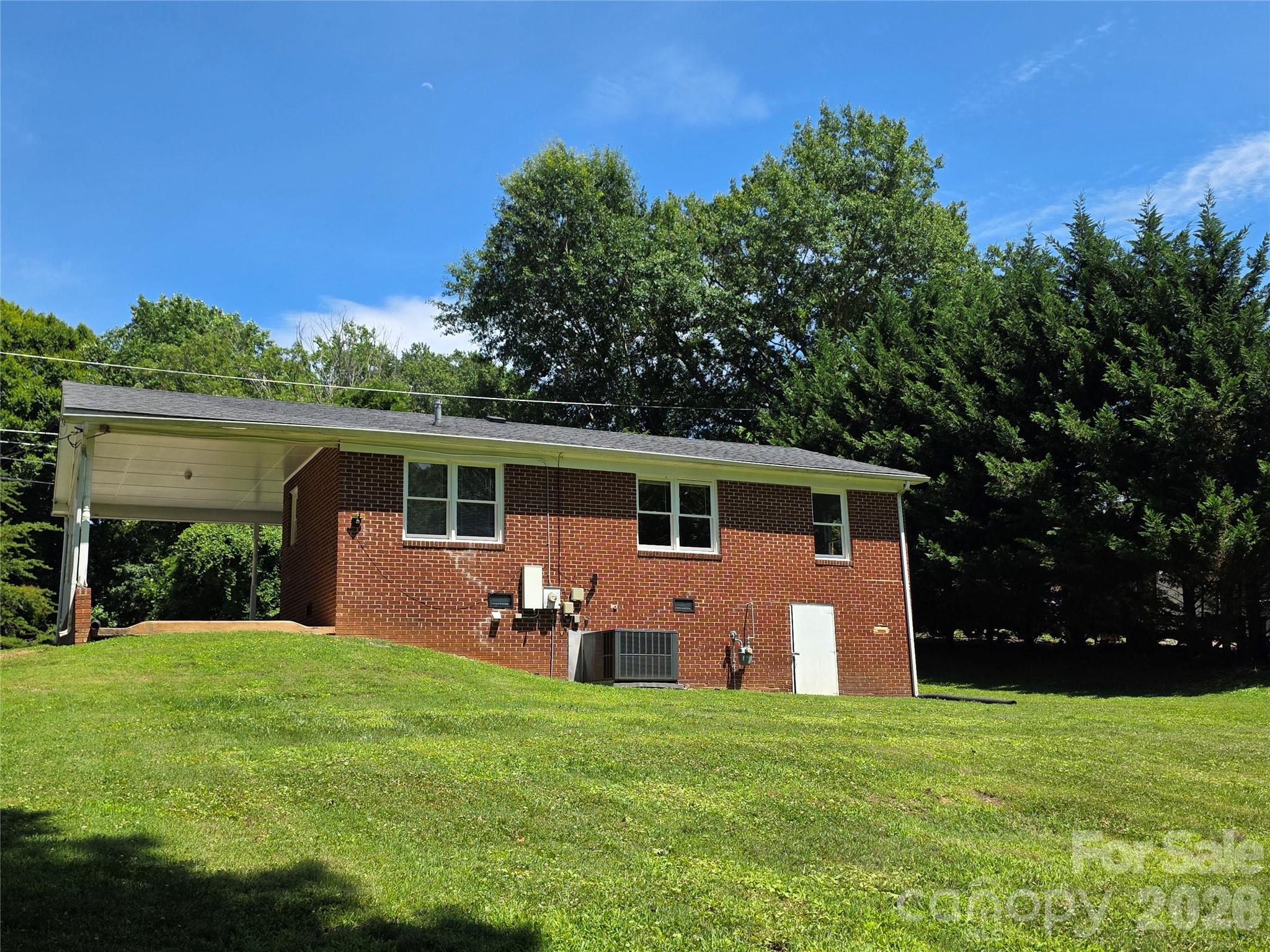 2831 Beechwood Circle