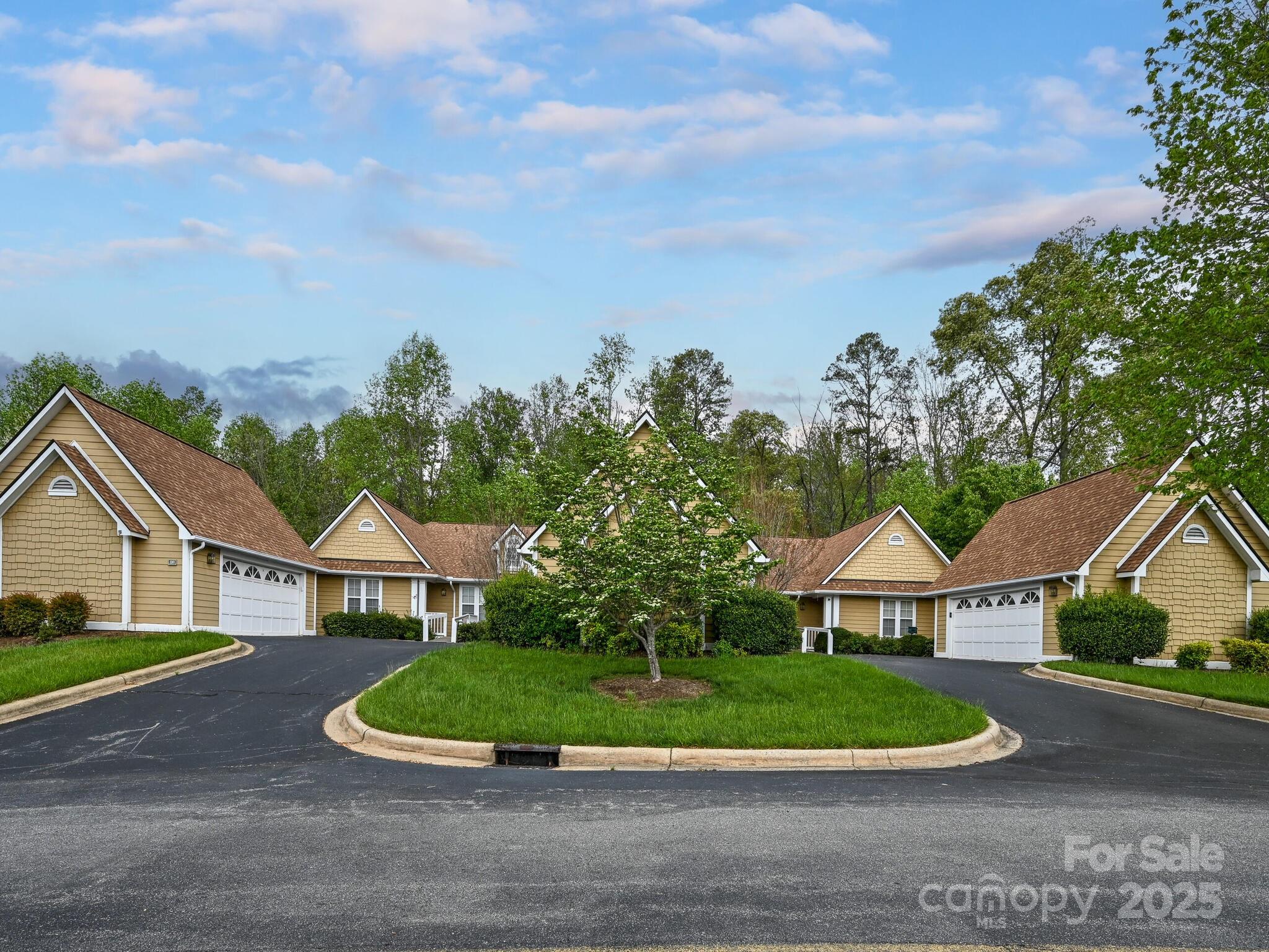 1202 Hyde Park Drive