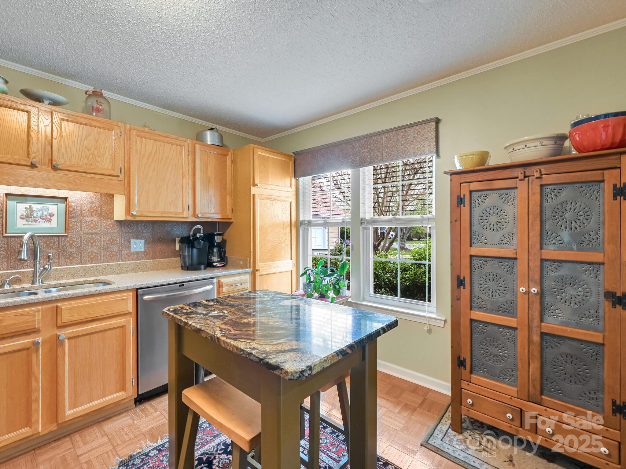 1202 Hyde Park Drive