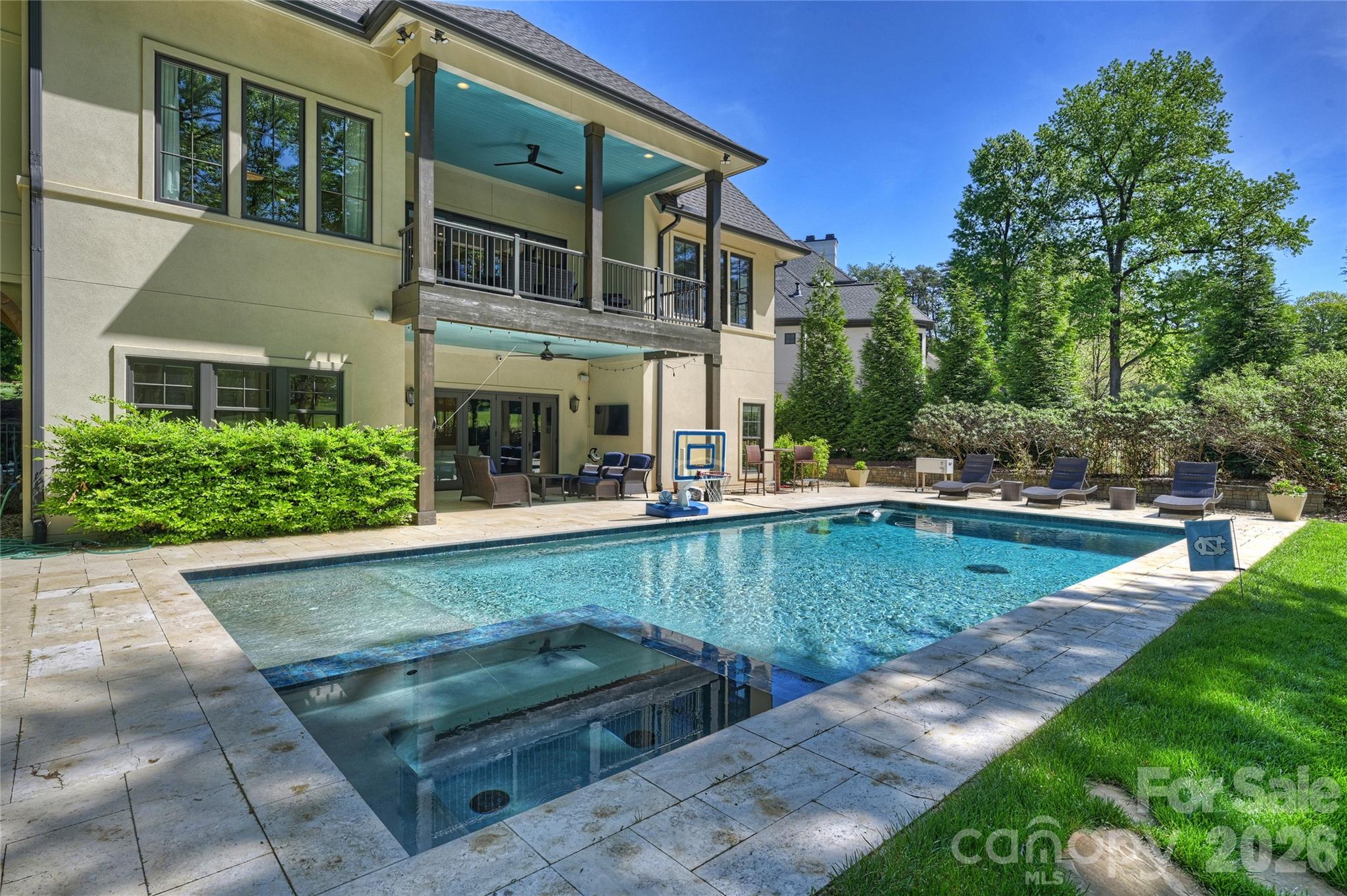 The Peninsula - Residential
