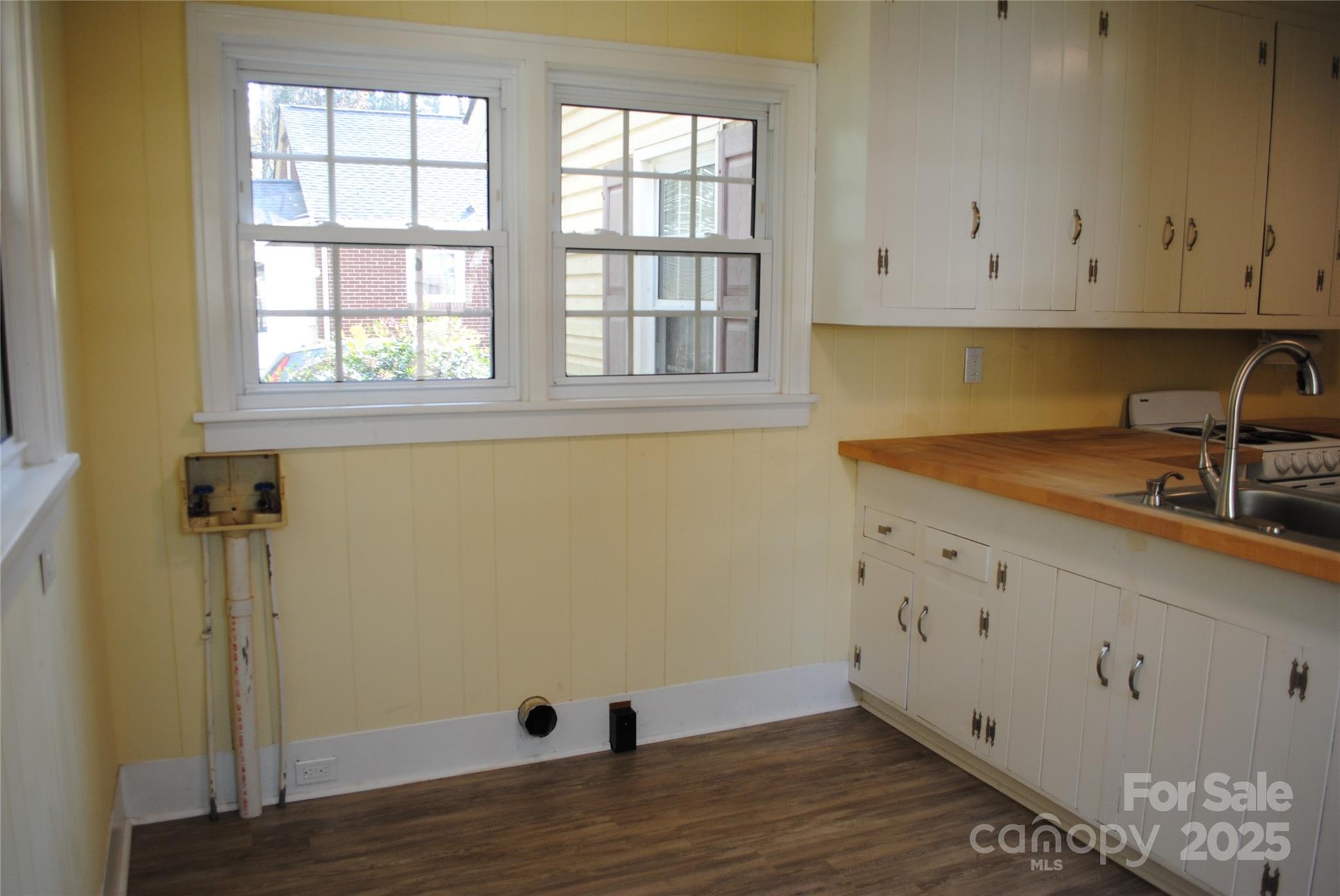 636 Statesville Boulevard