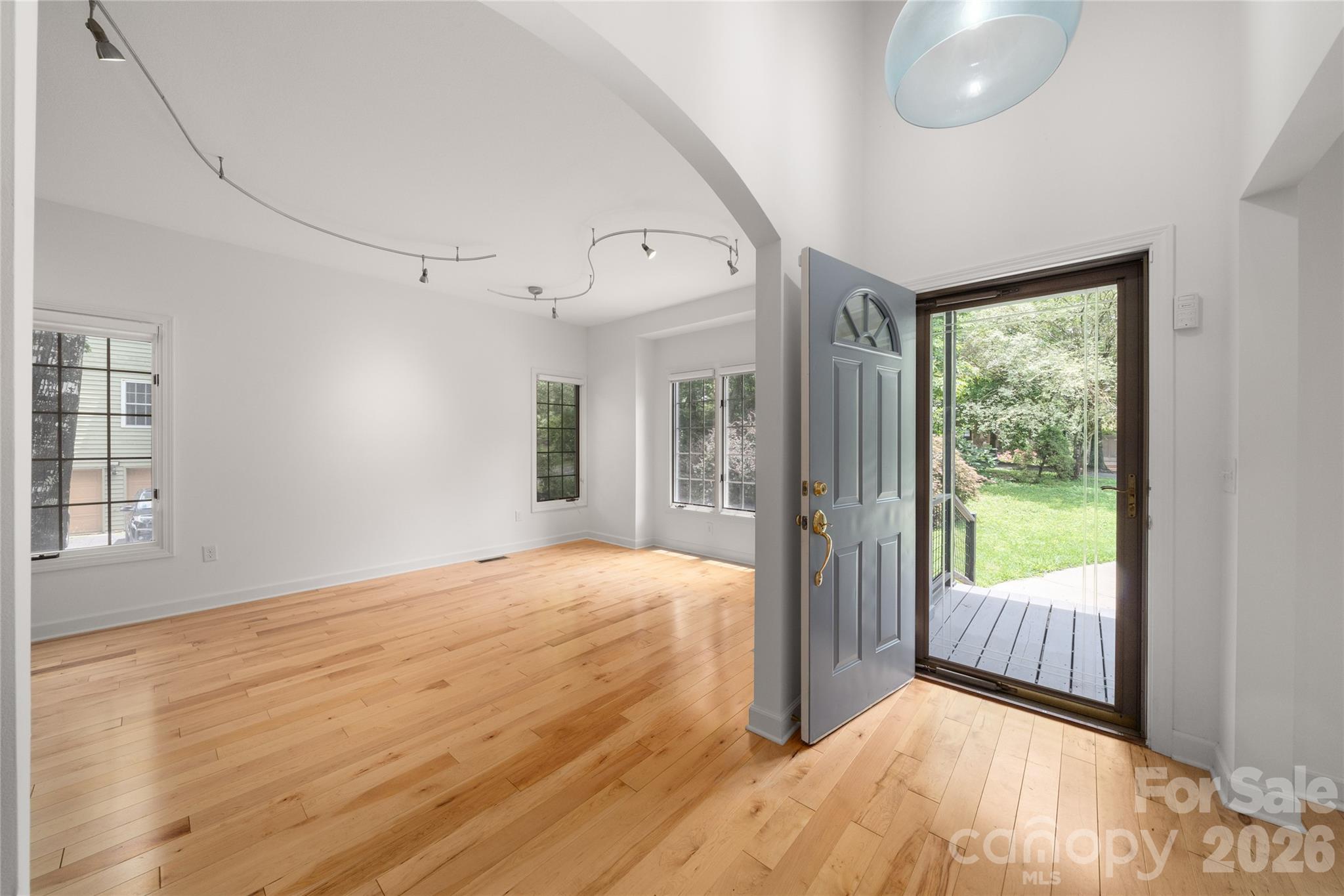 135 Buffalo Trail