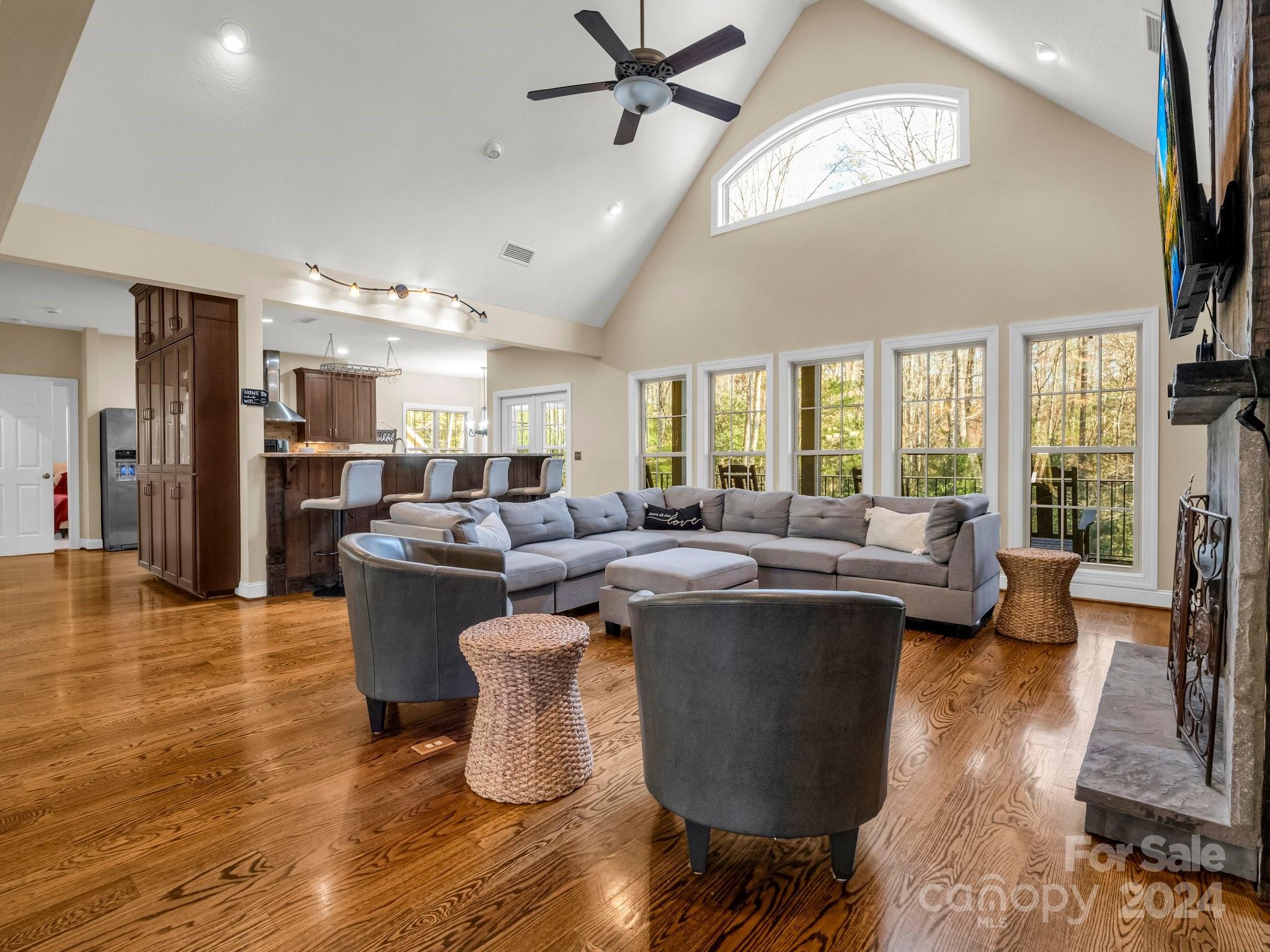 148 Courtland Court