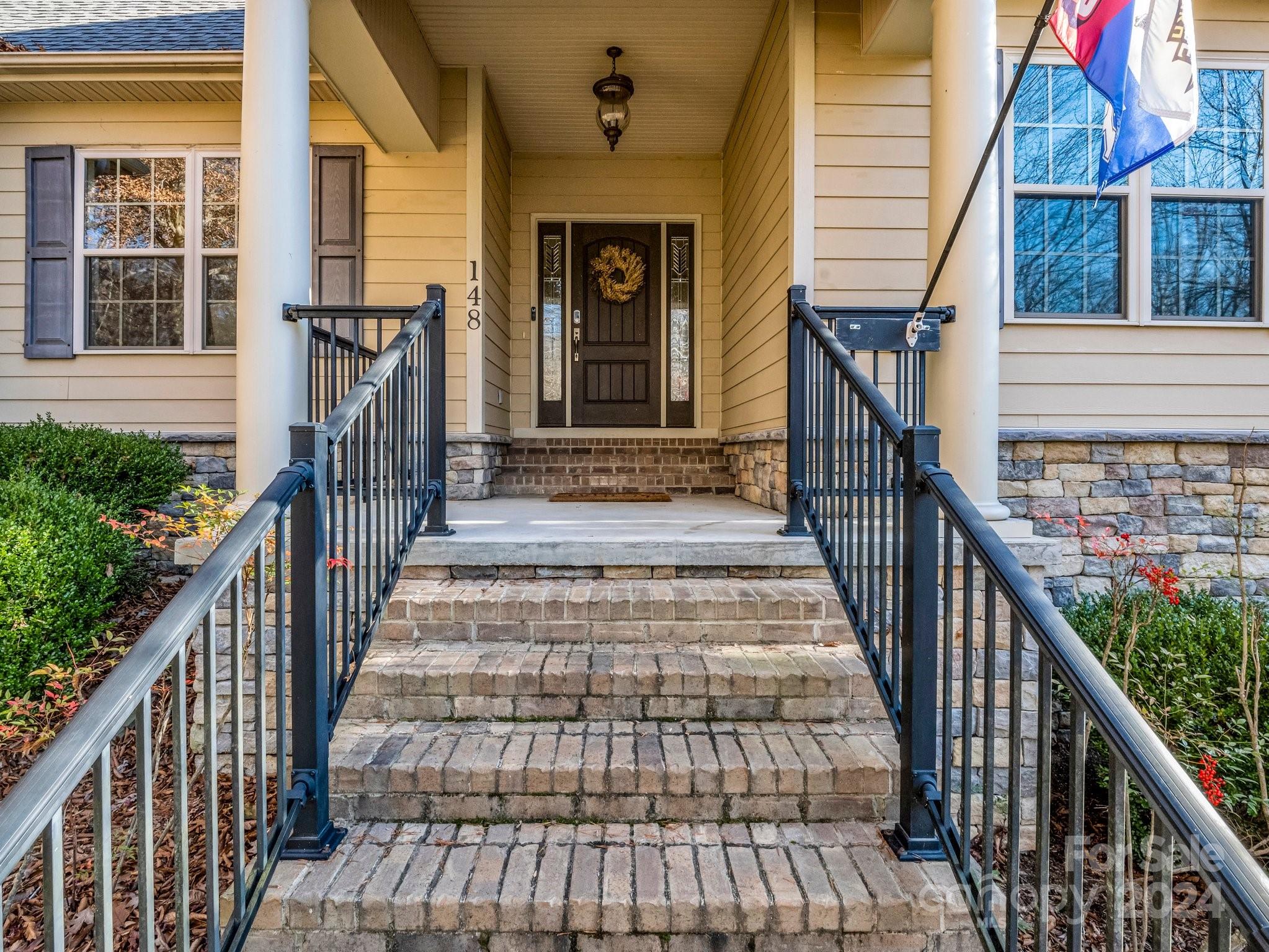 148 Courtland Court