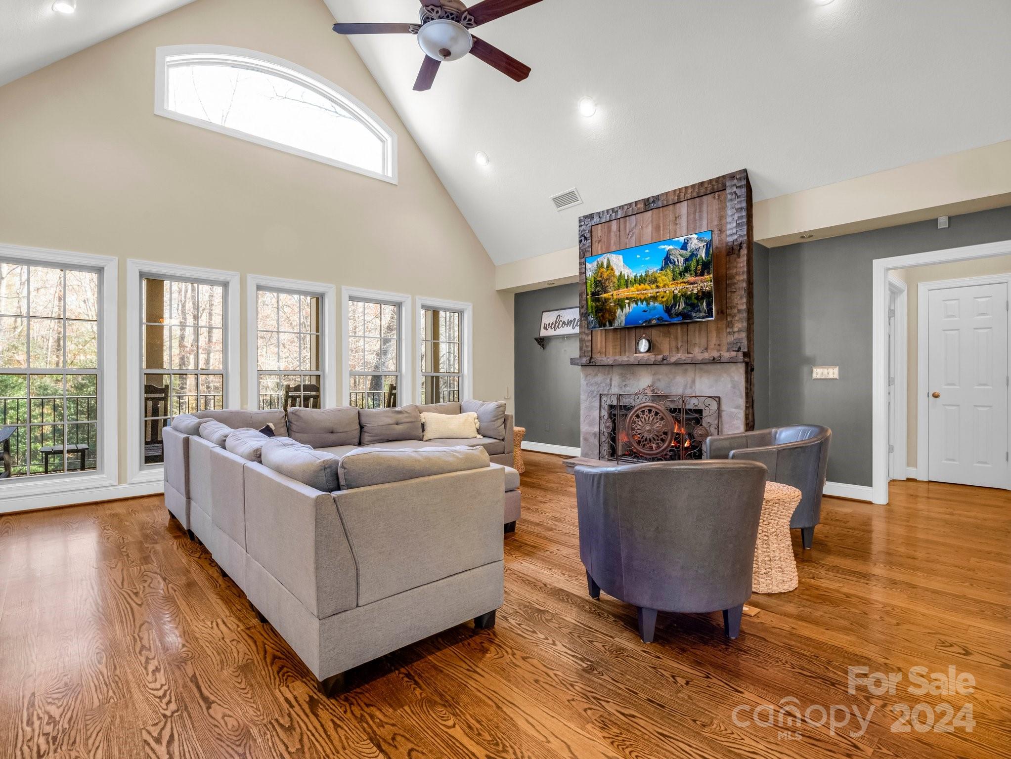 148 Courtland Court