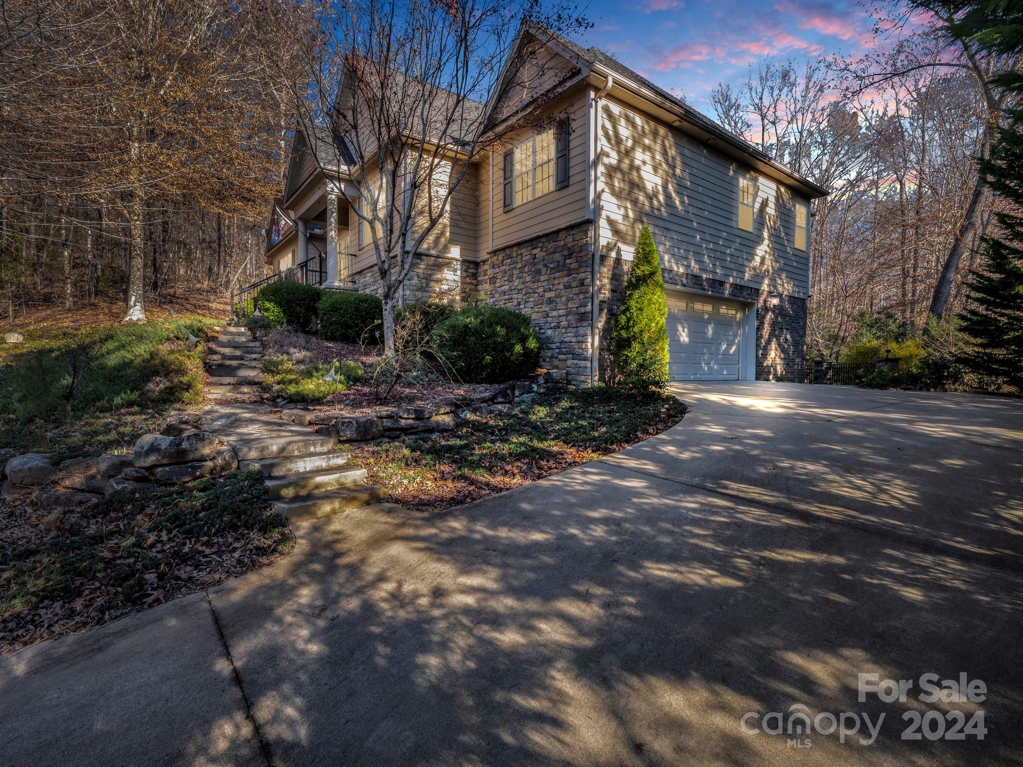 148 Courtland Court