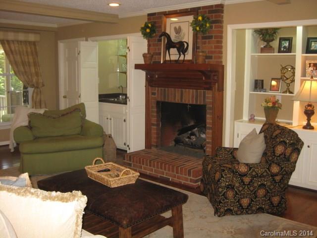 Country Club Estates - Residential