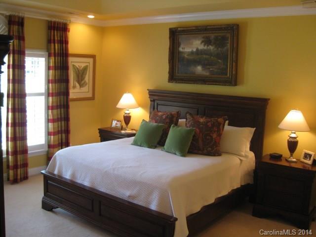 Country Club Estates - Residential