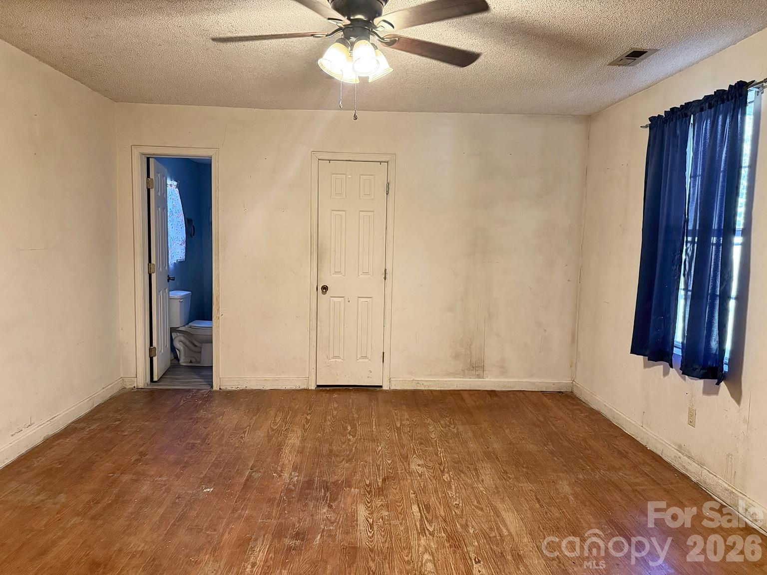 1647 Old Pinckney Road