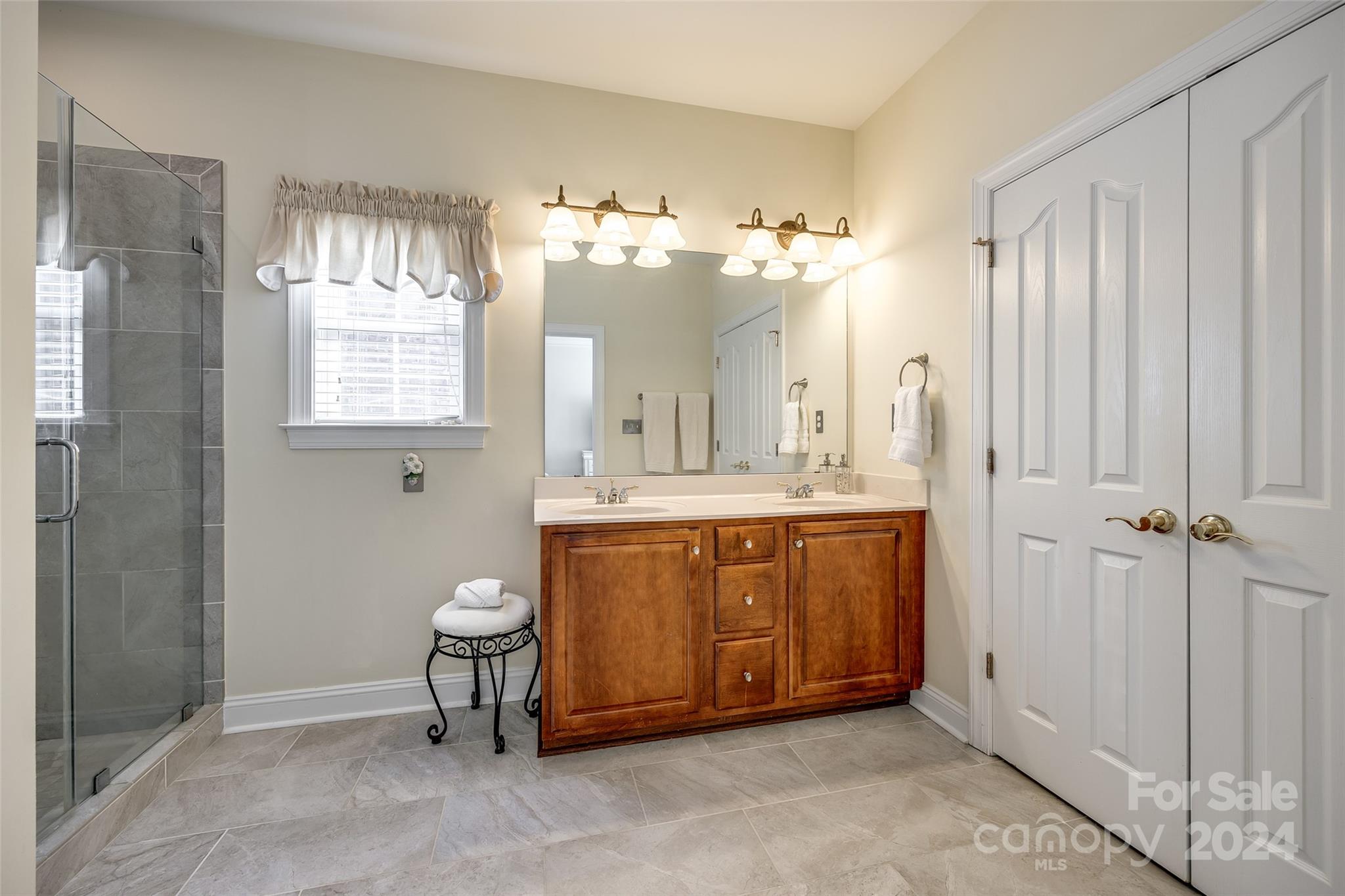 Waterford Glen - Residential