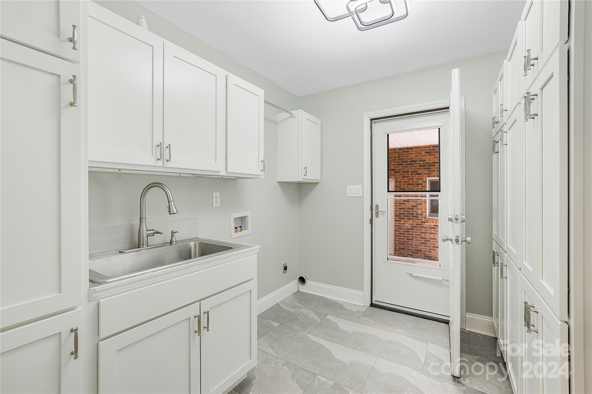 Country Creek - Residential