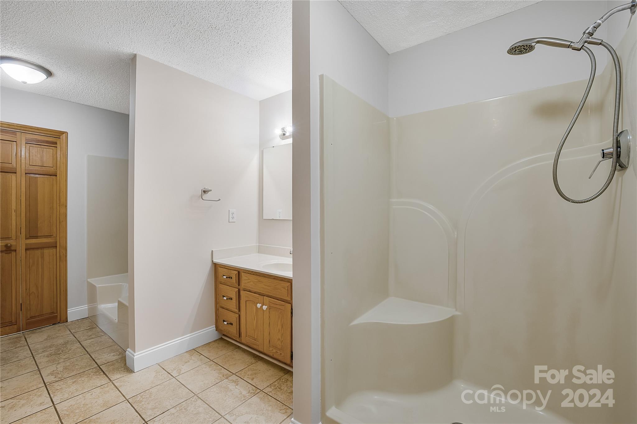 Country Creek - Residential