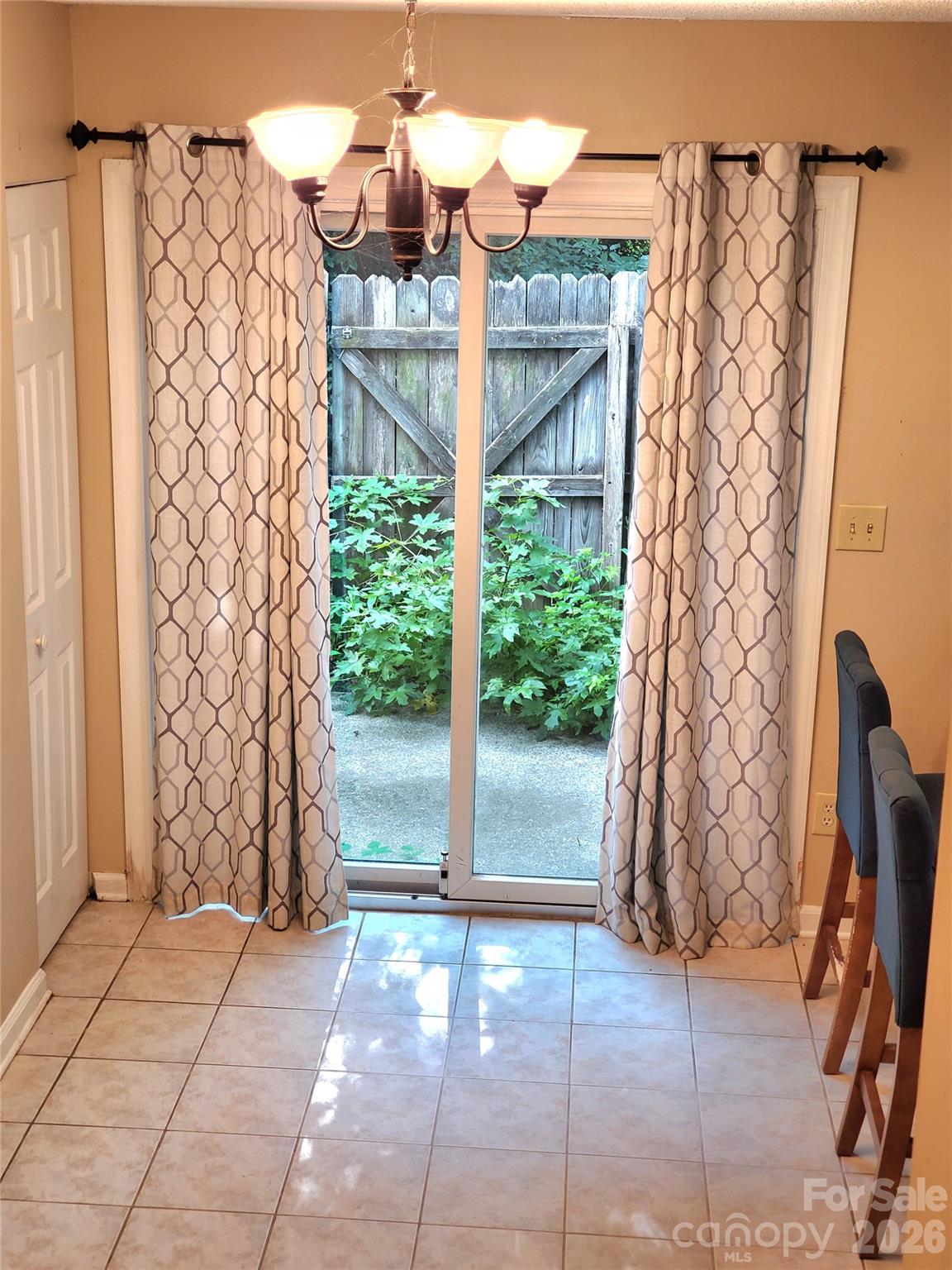 3840 Mosscroft Lane
