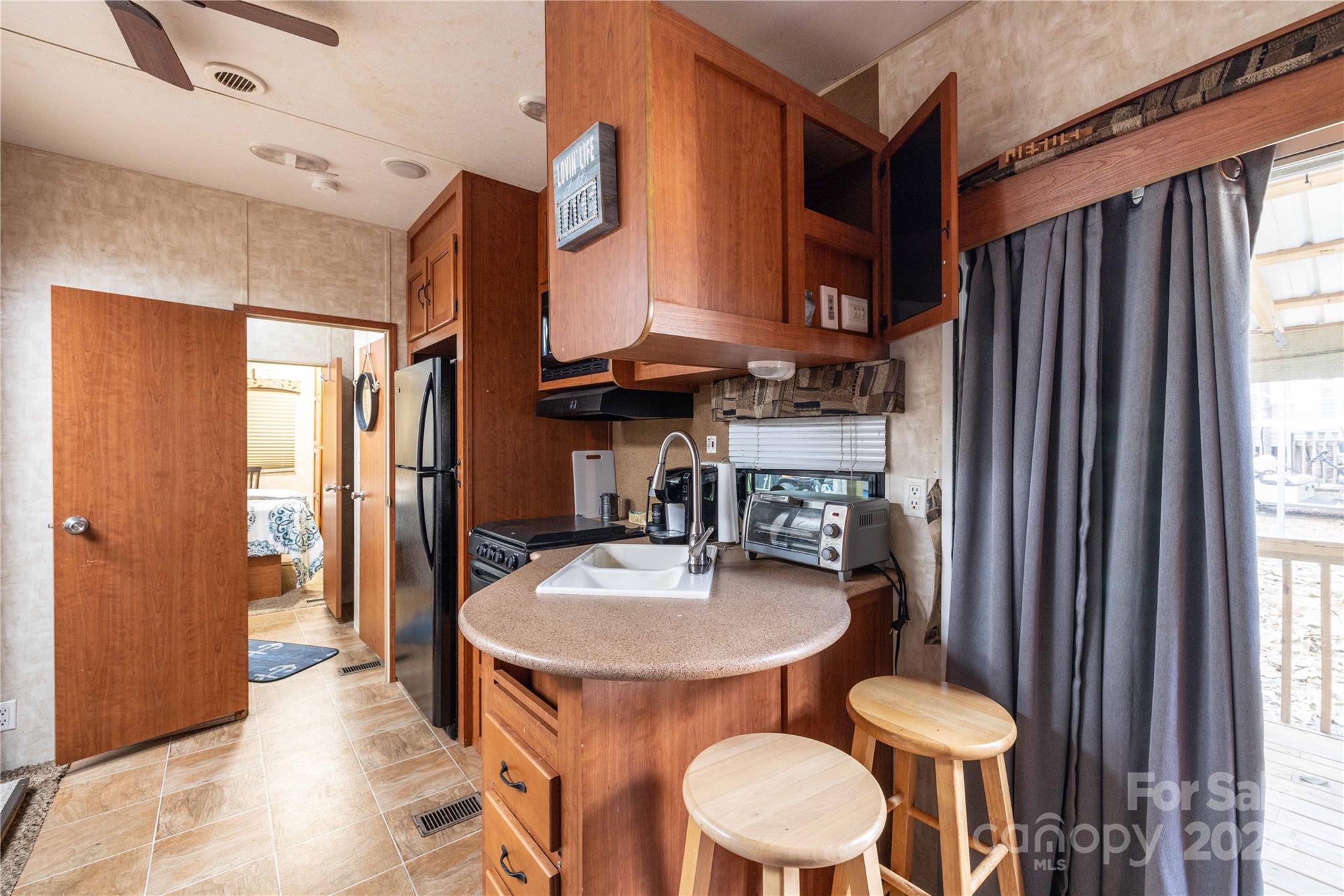 Twin Harbor - Residential