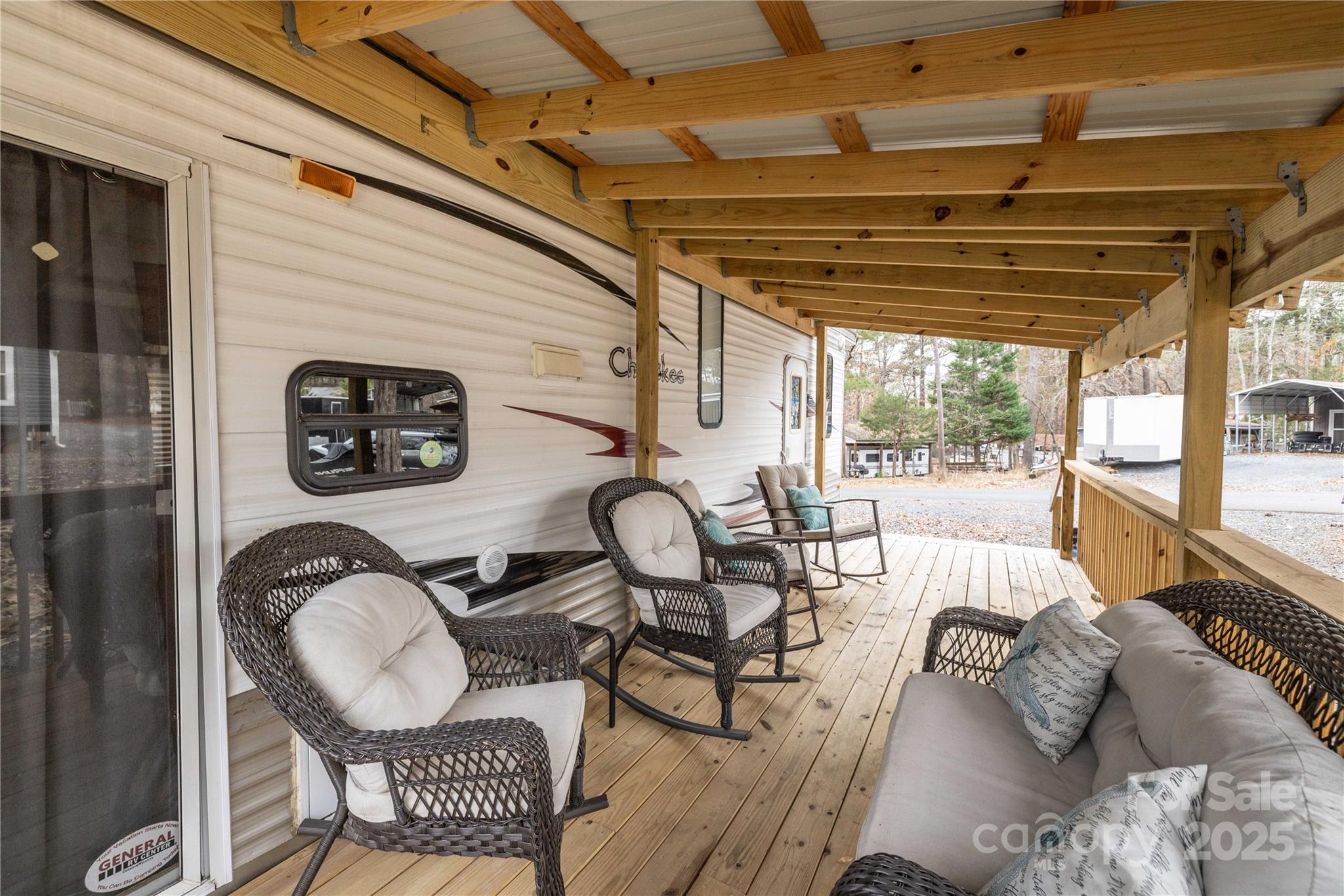 Twin Harbor - Residential