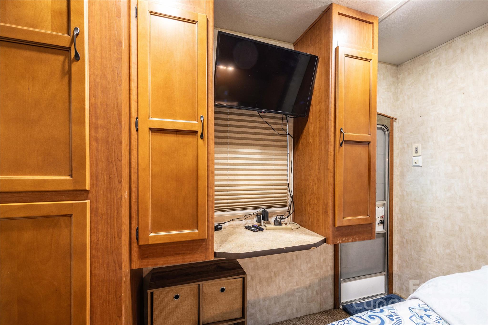 Twin Harbor - Residential