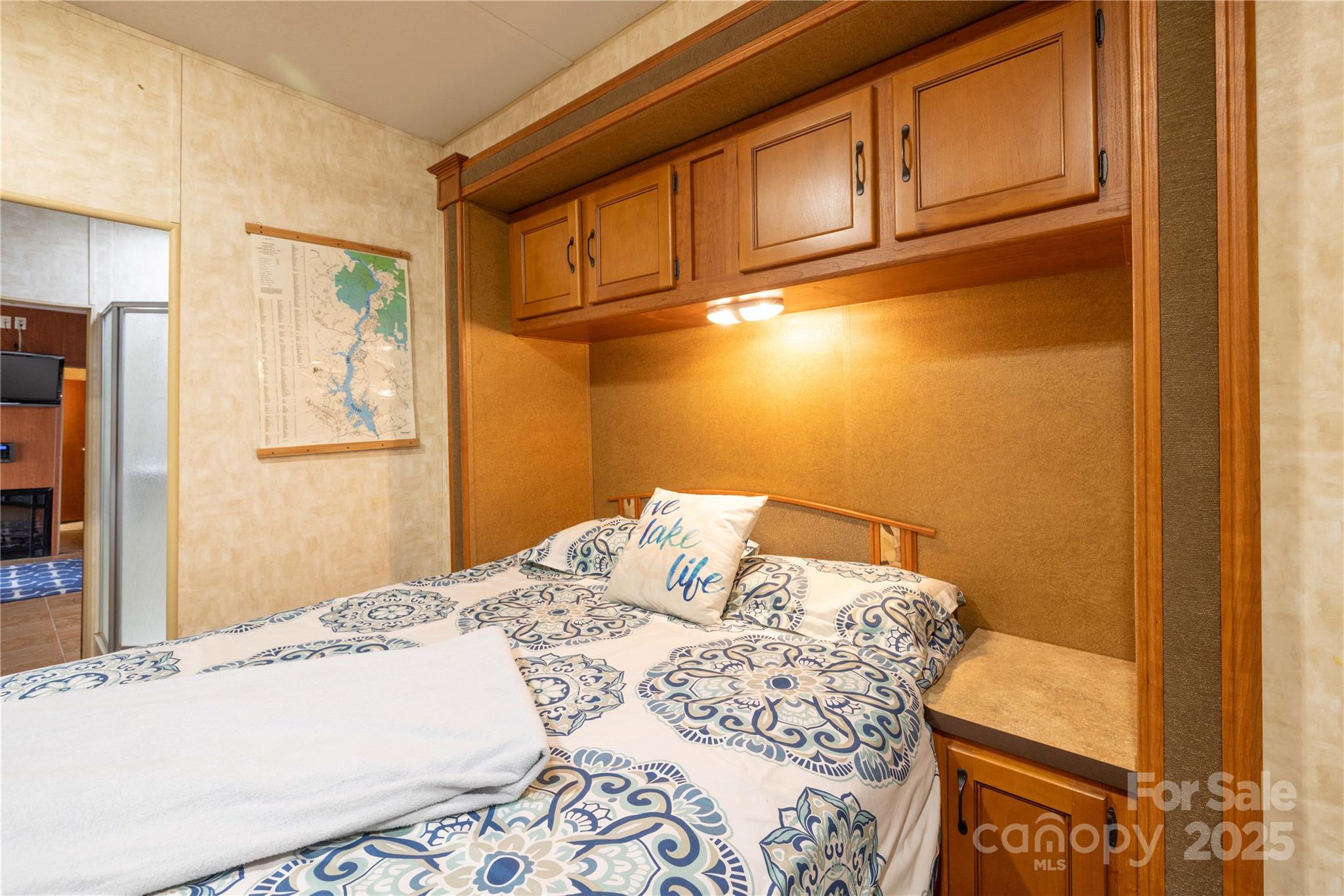 Twin Harbor - Residential