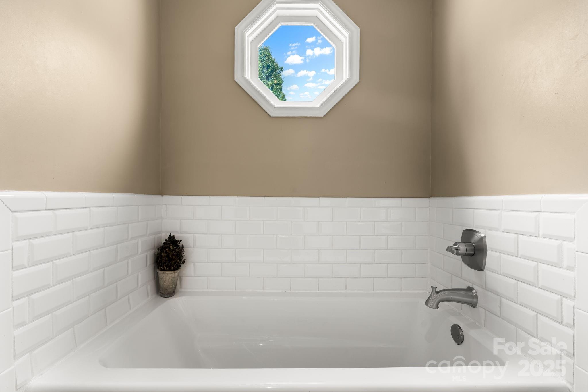 East Winds - Residential