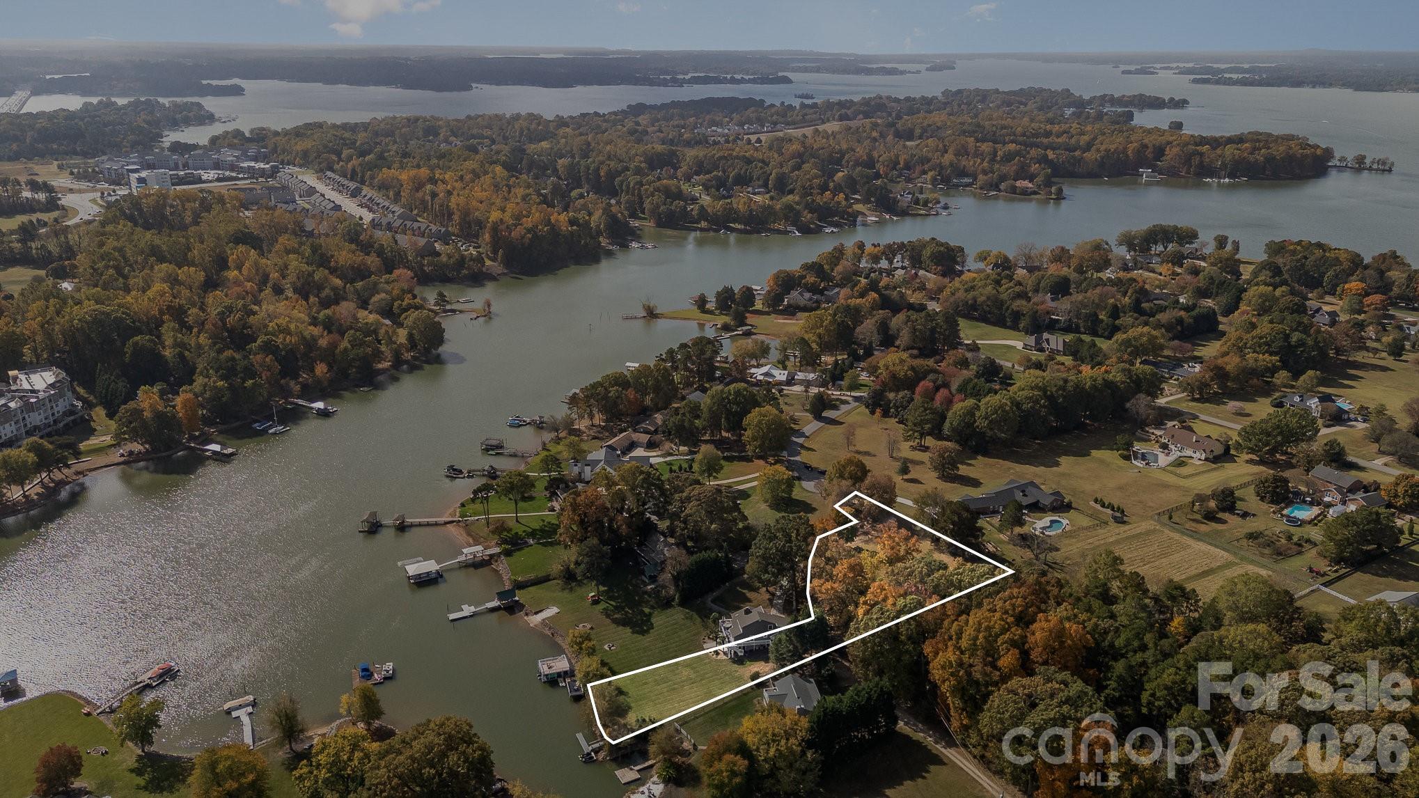 332-A Queens Cove Road